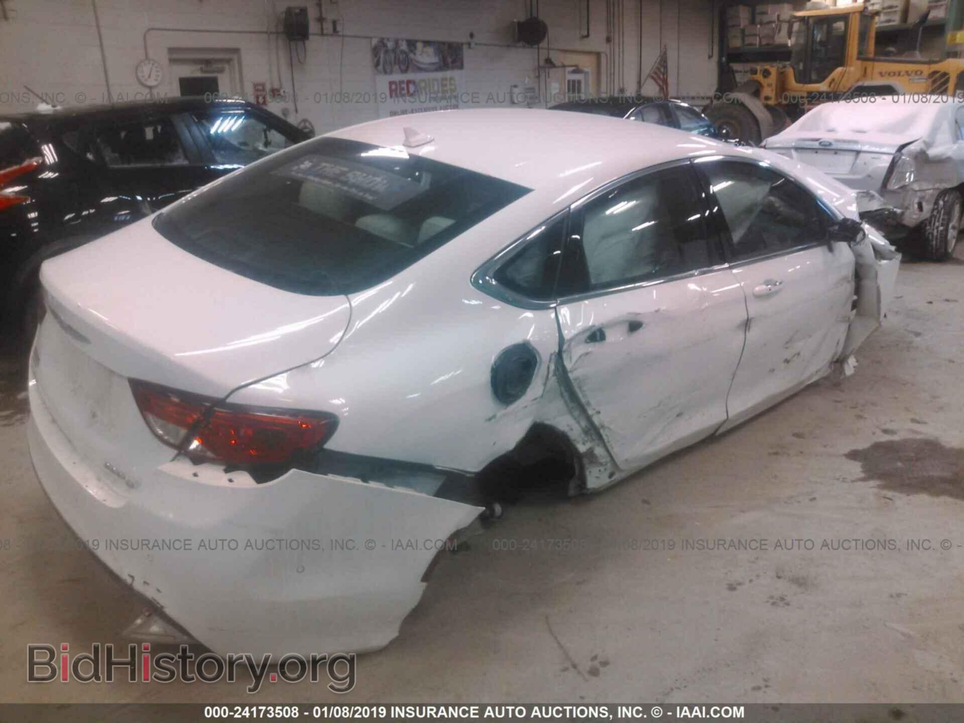 2015 CHRYSLER 200 - VIN: 1C3CCCEG8FN543608 - Photo 4