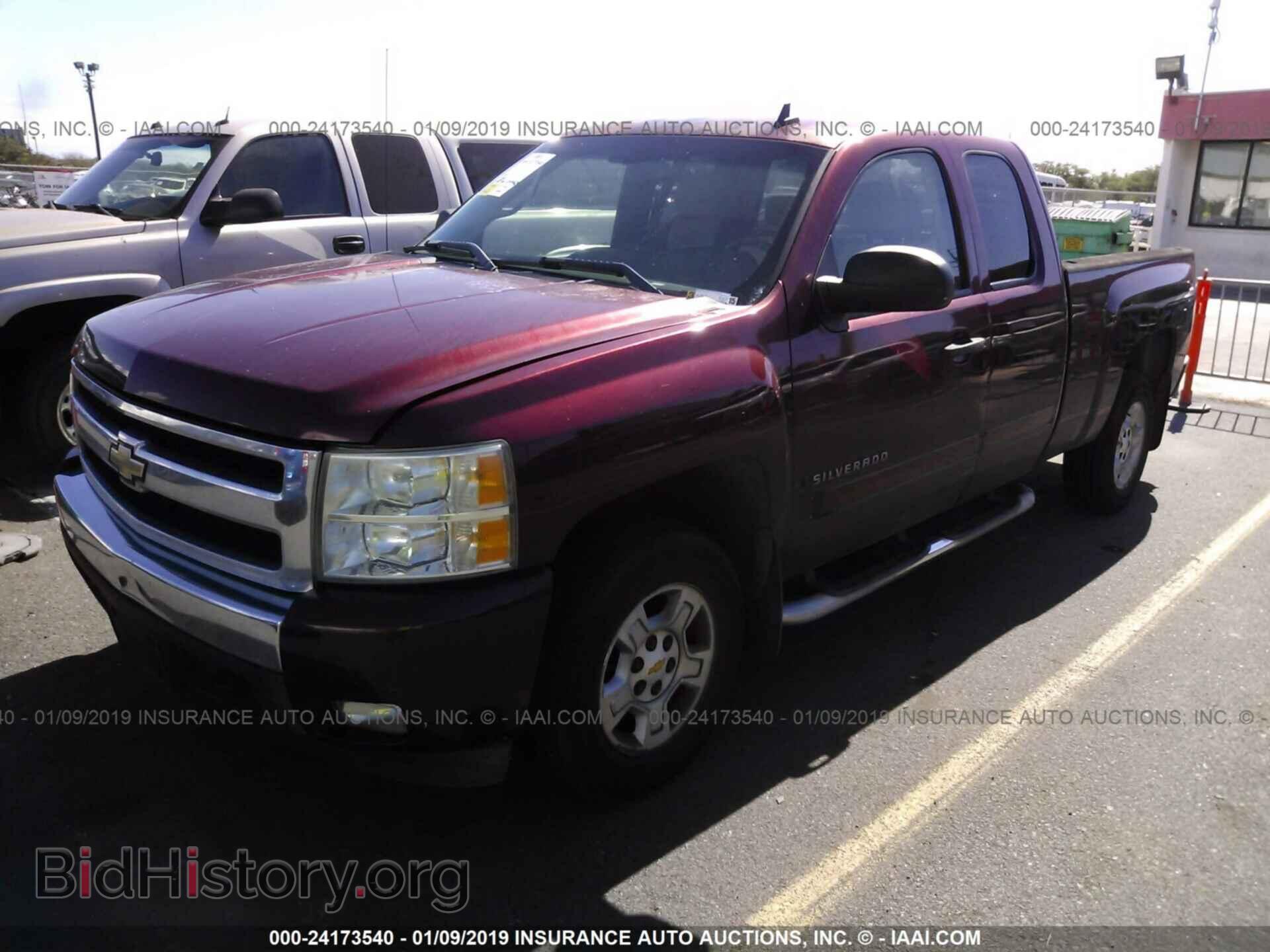 2008 CHEVROLET SILVERADO - VIN: 2GCEC19J081101215 - Фото 2