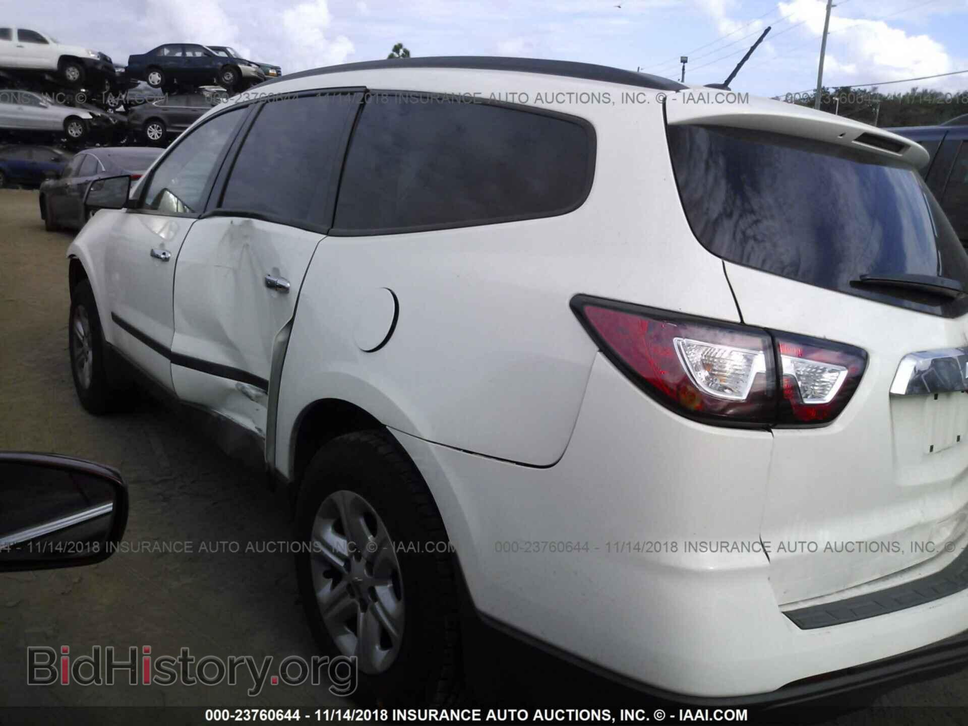 2014 CHEVROLET TRAVERSE - VIN: 1GNKRFED0EJ186077 - Фото 3