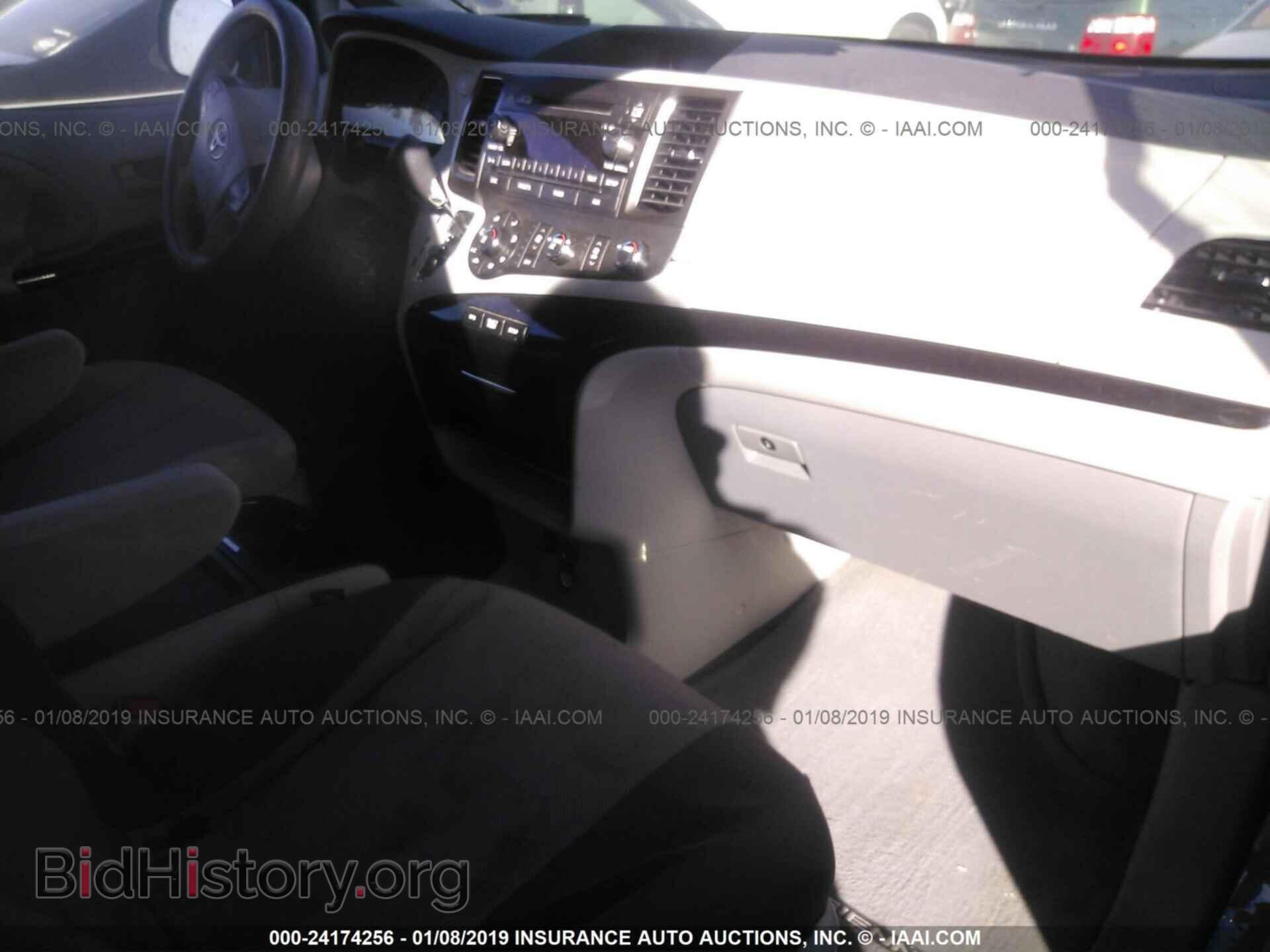 2012 TOYOTA SIENNA - VIN: 5TDKK3DC2CS270440 - Фото 5