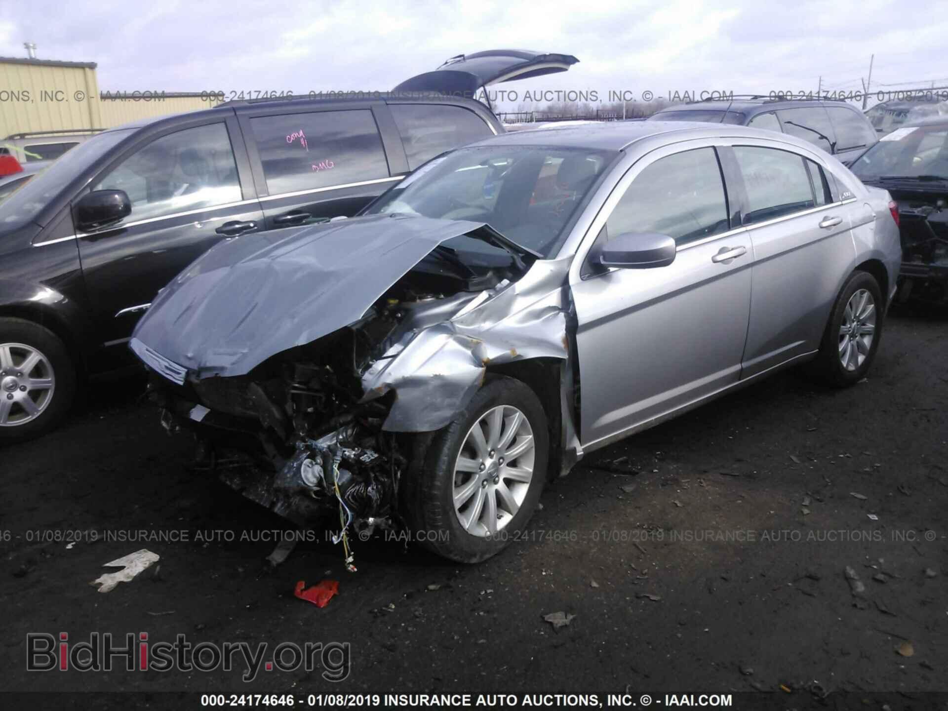 2013 CHRYSLER 200 - VIN: 1C3CCBBB7DN601451 - Photo 2