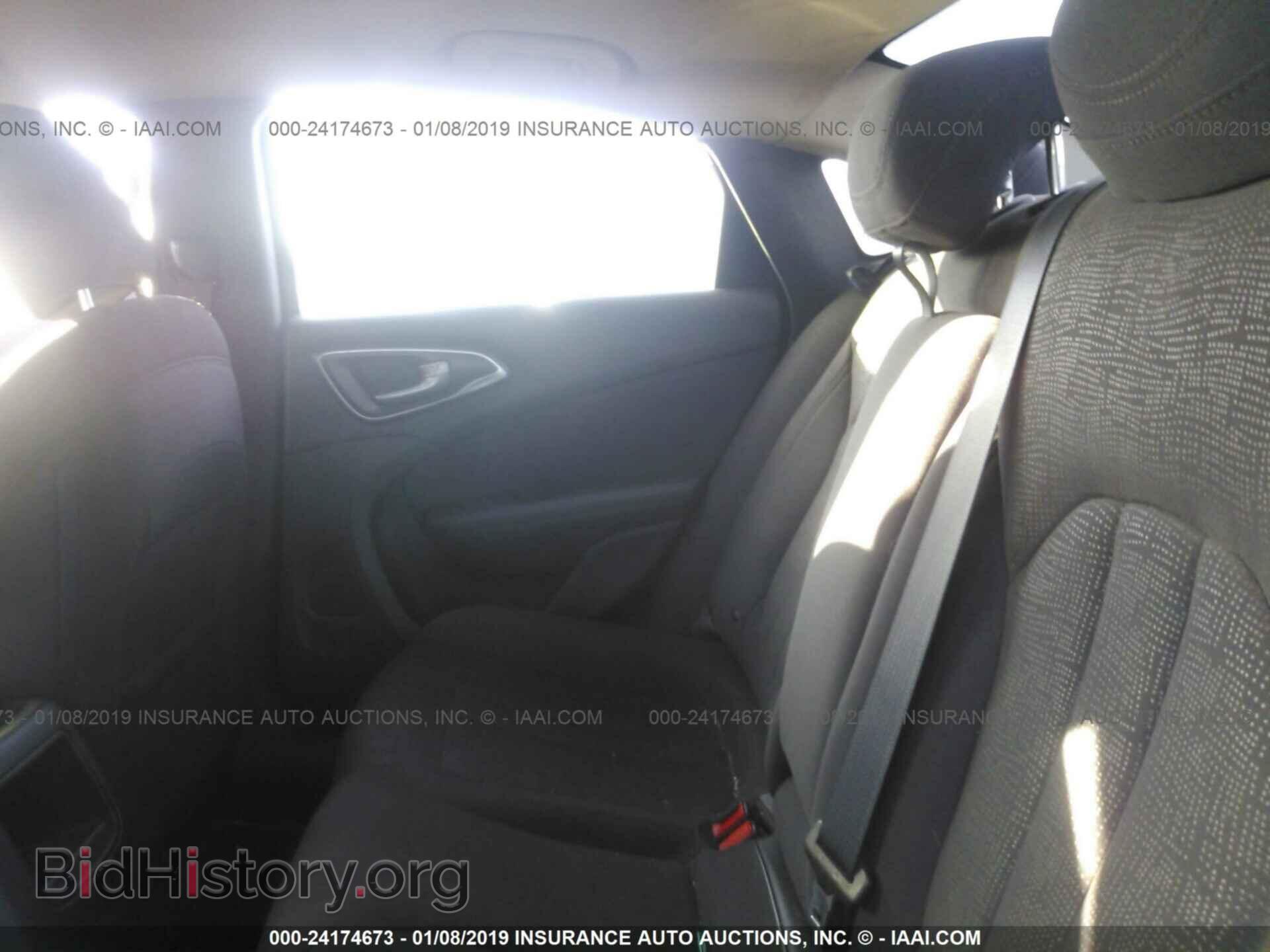2016 CHRYSLER 200 - VIN: 1C3CCCAB3GN144200 - Фото 8