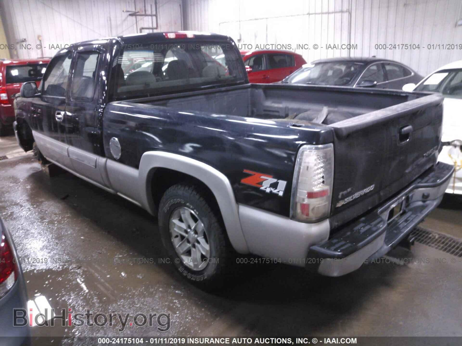 2005 CHEVROLET SILVERADO - VIN: 2GCEK19B651333485 - Фото 3