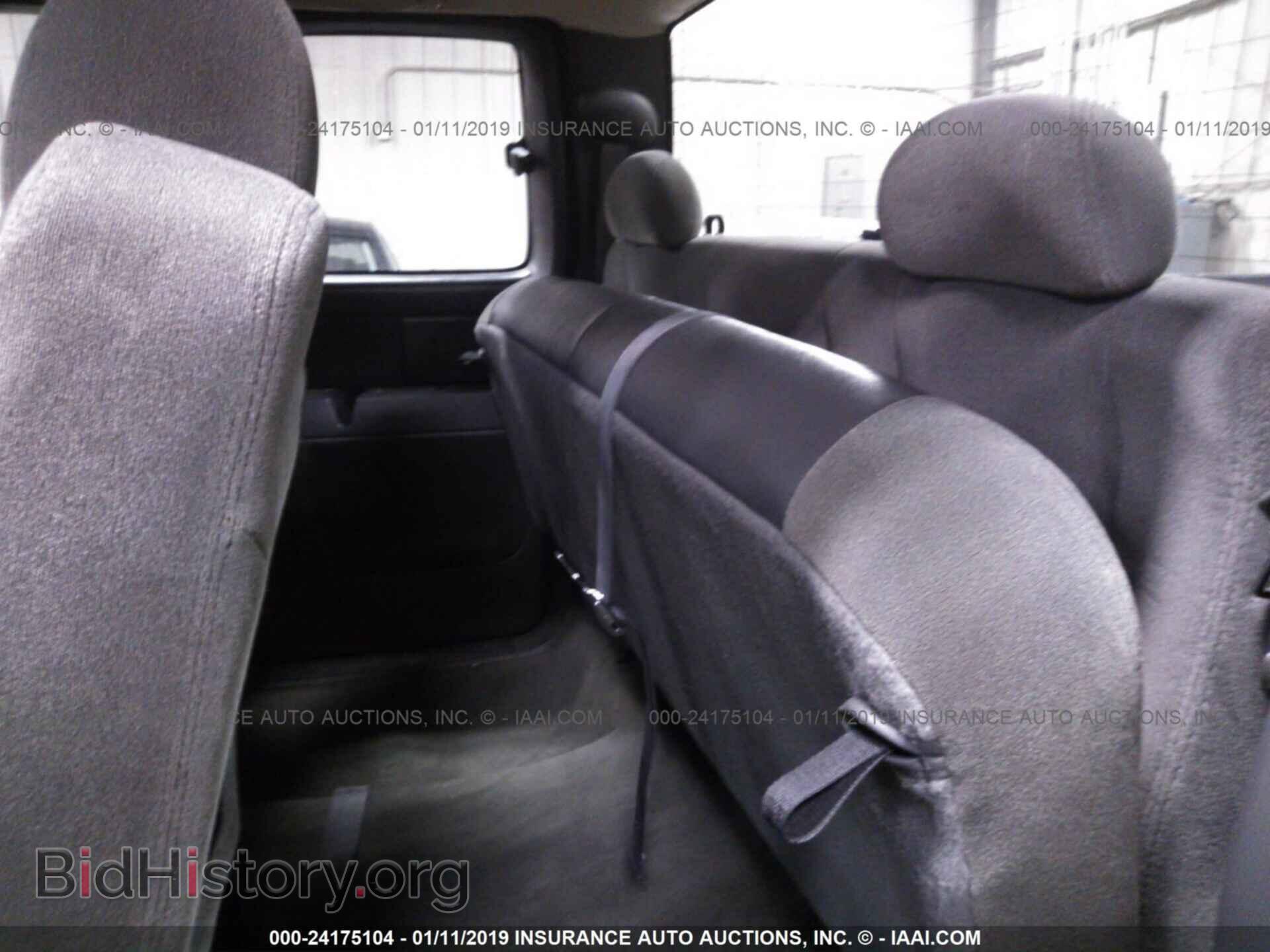 2005 CHEVROLET SILVERADO - VIN: 2GCEK19B651333485 - Фото 8