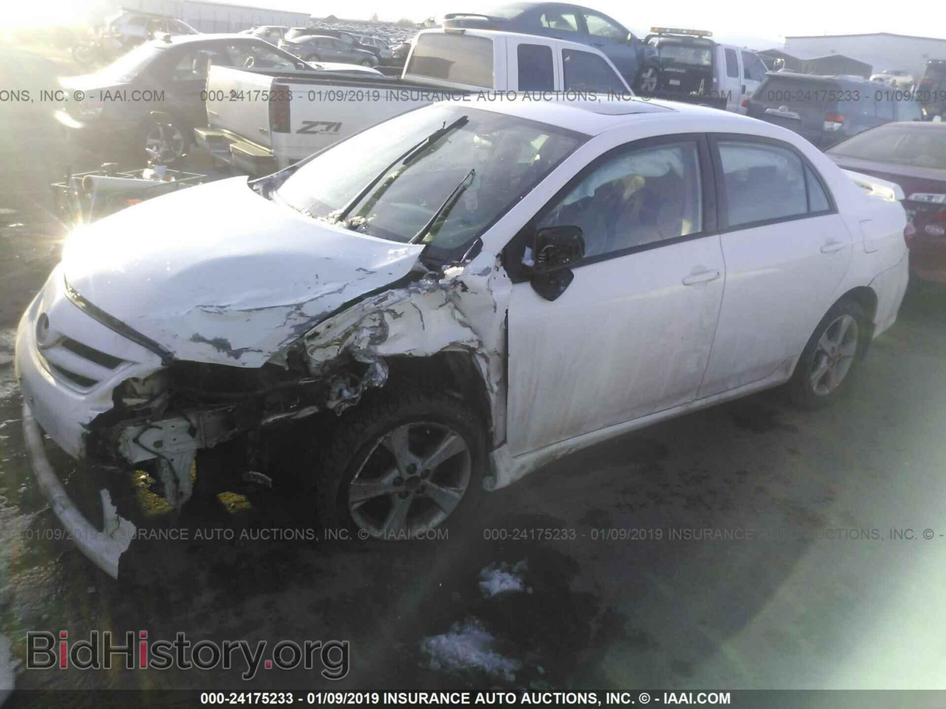 2011 TOYOTA COROLLA - VIN: 2T1BU4EEXBC594338 - Фото 2