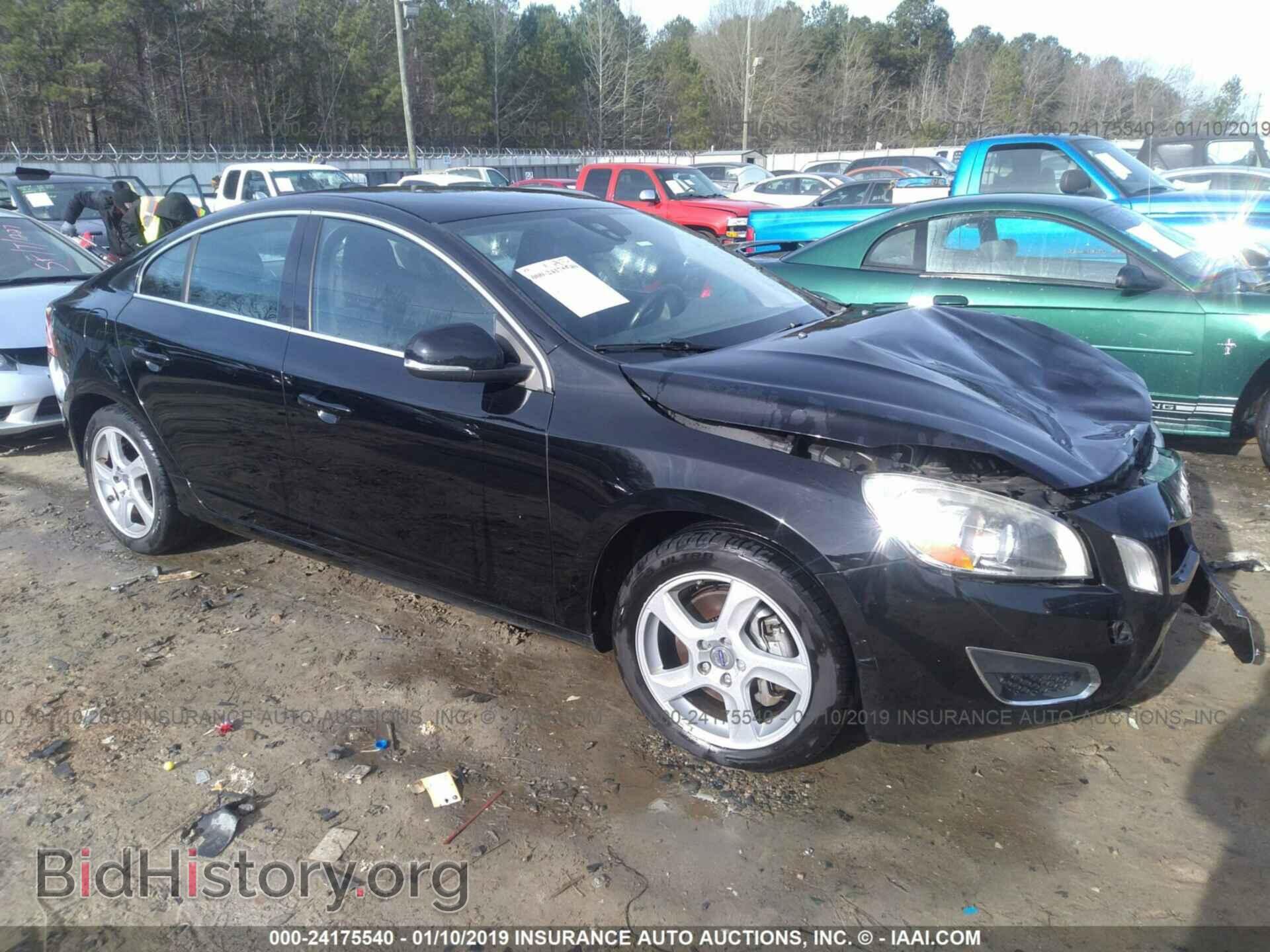Photo YV1622FS2C2041998 - VOLVO S60 2012