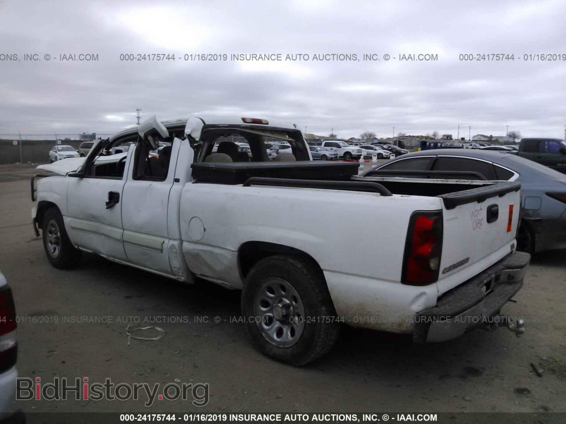 2007 CHEVROLET SILVERADO - VIN: 1GCEC19V57Z172337 - Фото 3