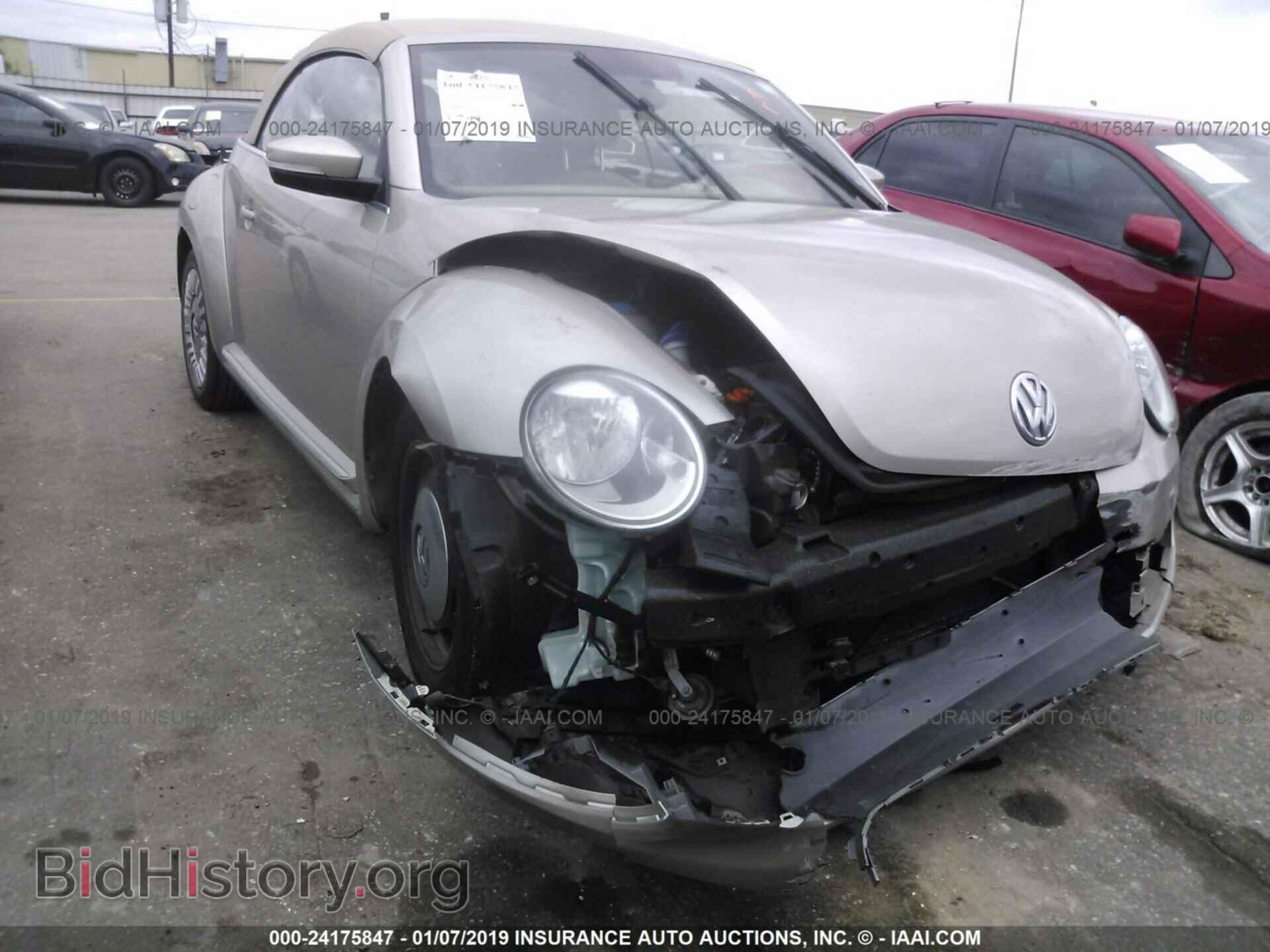 2013 VOLKSWAGEN BEETLE - VIN: 3VW5X7AT1DM829355 - Фото 6