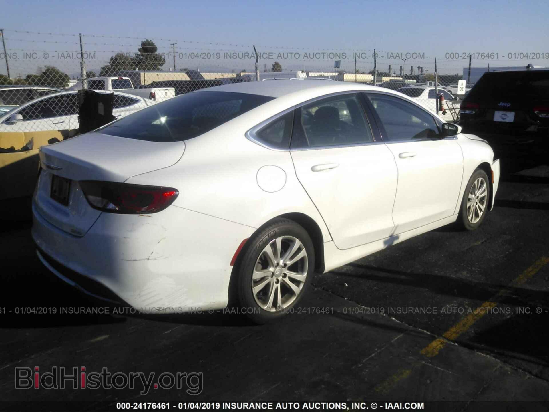 2016 CHRYSLER 200 - VIN: 1C3CCCAB9GN150065 - Фото 4