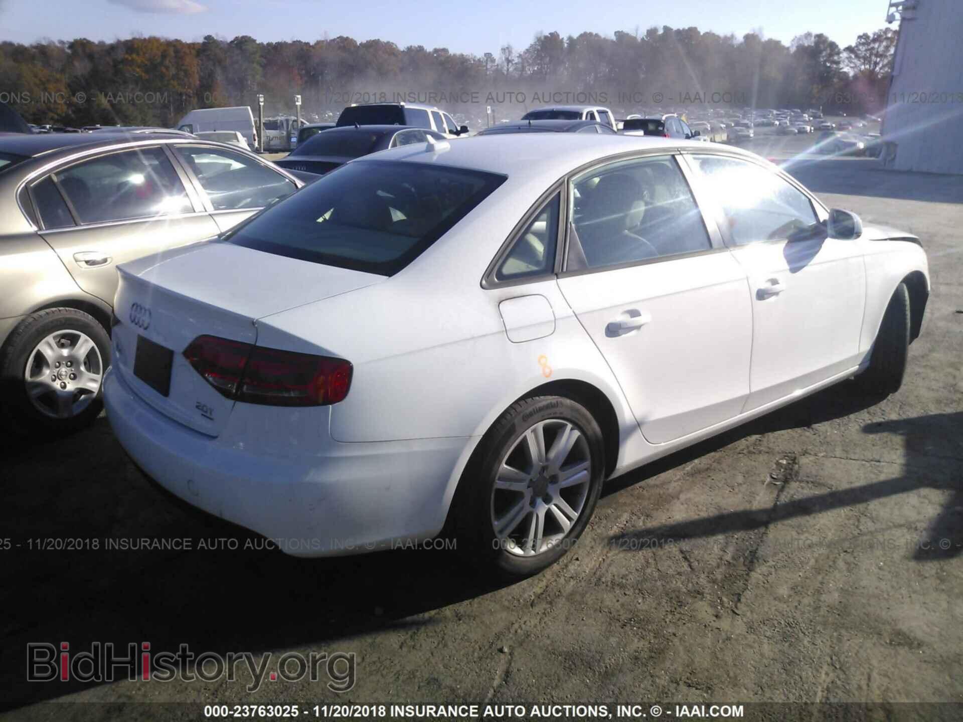 2011 AUDI A4 - VIN: WAUBFAFL7BN053523 - Фото 4