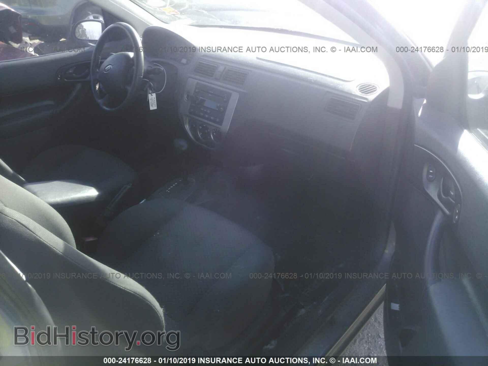 2005 FORD FOCUS - VIN: 3FAFP31N45R152104 - Фото 5