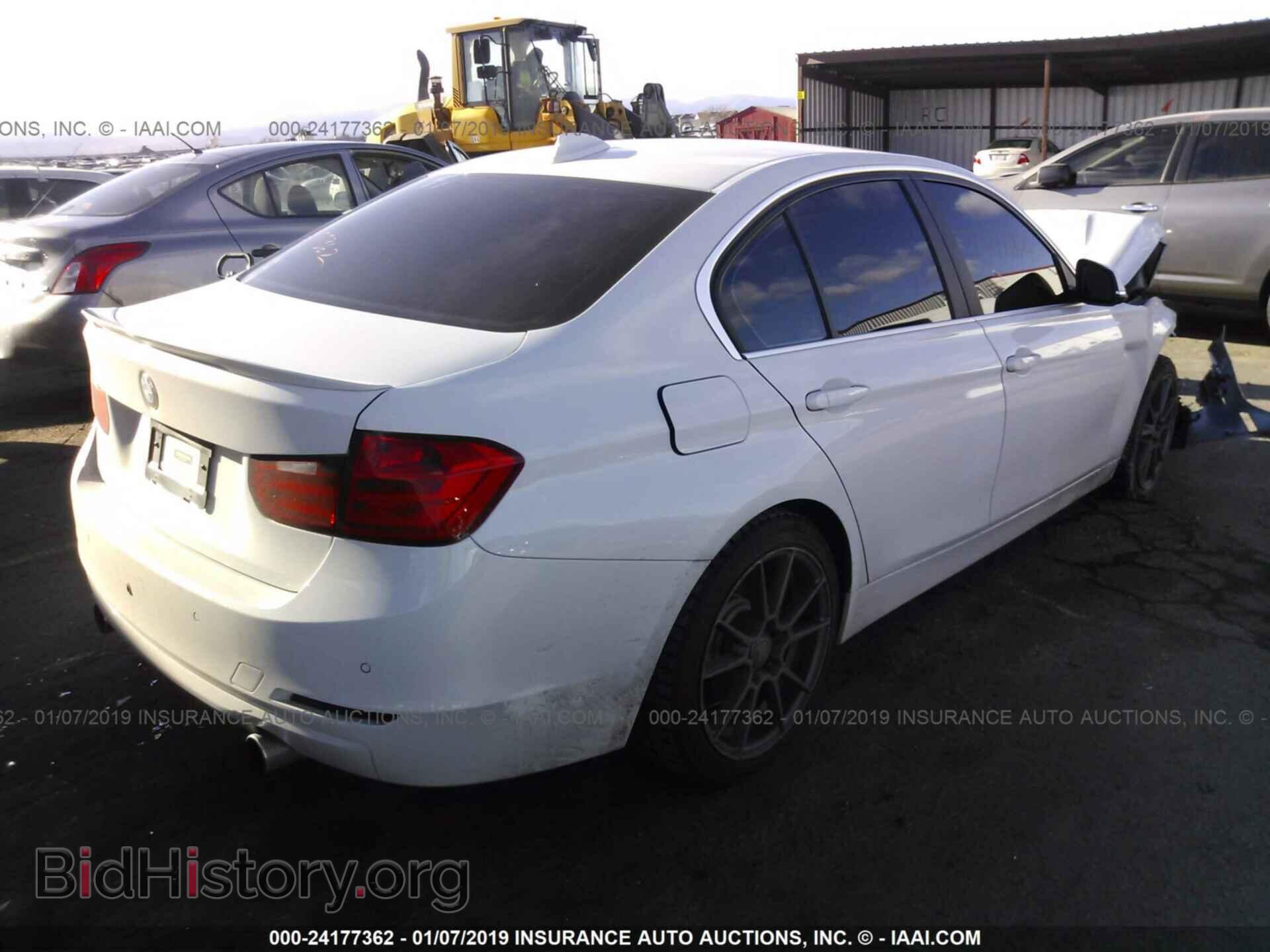 2015 BMW 335 - VIN: WBA3B9C50FF589668 - Фото 4