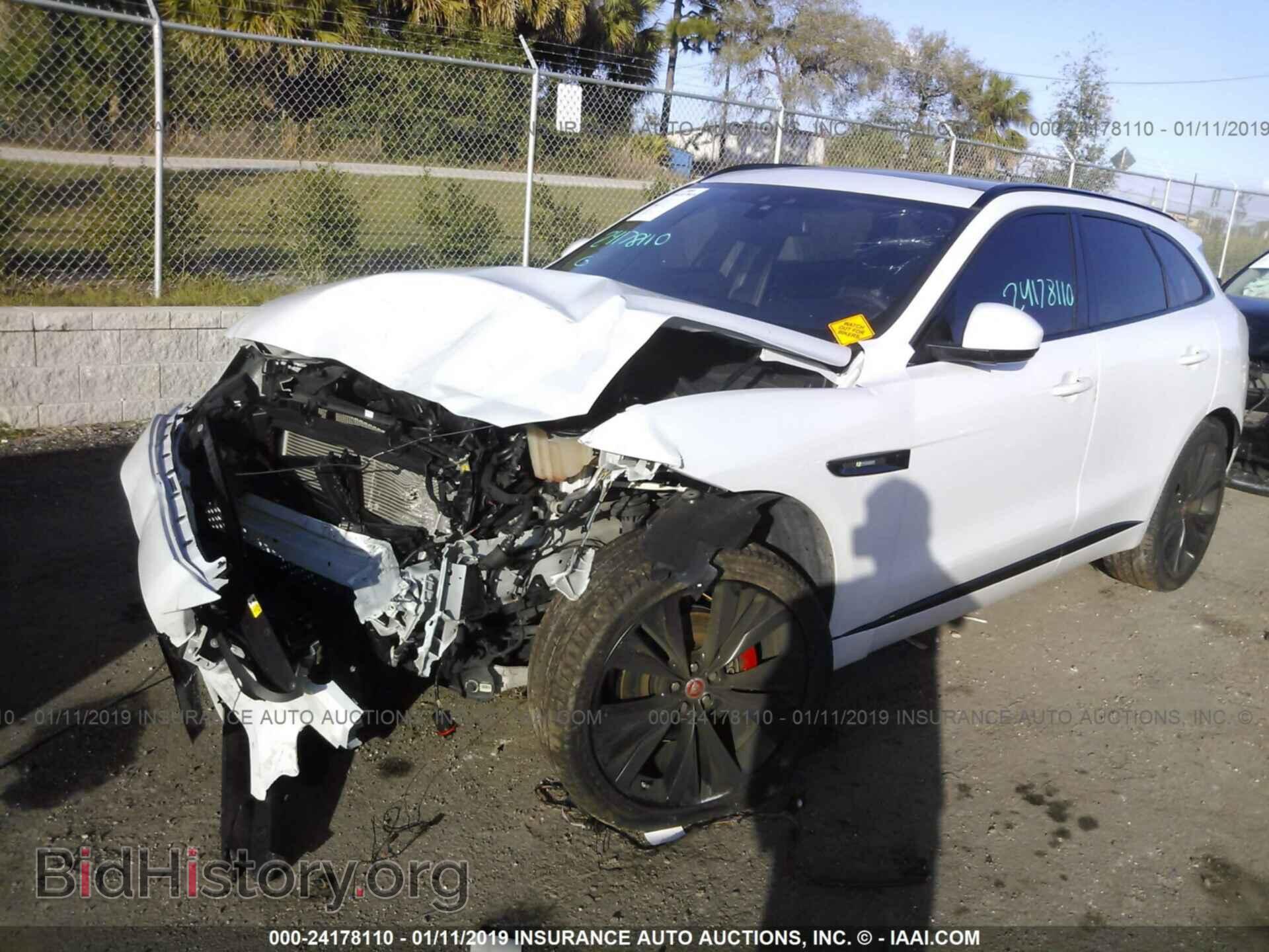 2017 JAGUAR F-PACE - VIN: SADCL2BV4HA070085 - Photo 2
