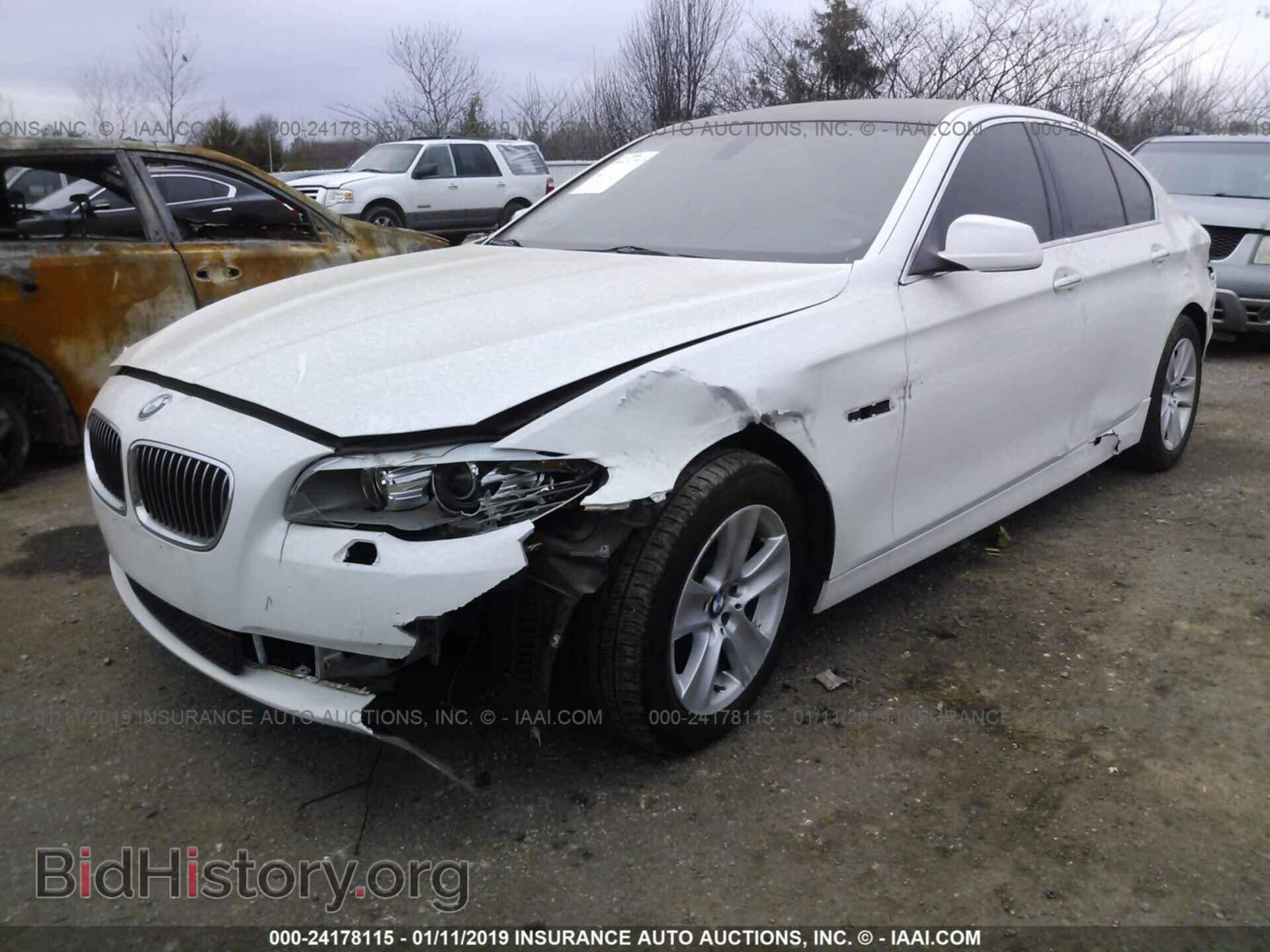 2011 BMW 528 - VIN: WBAFR1C5XBC743826 - Фото 2