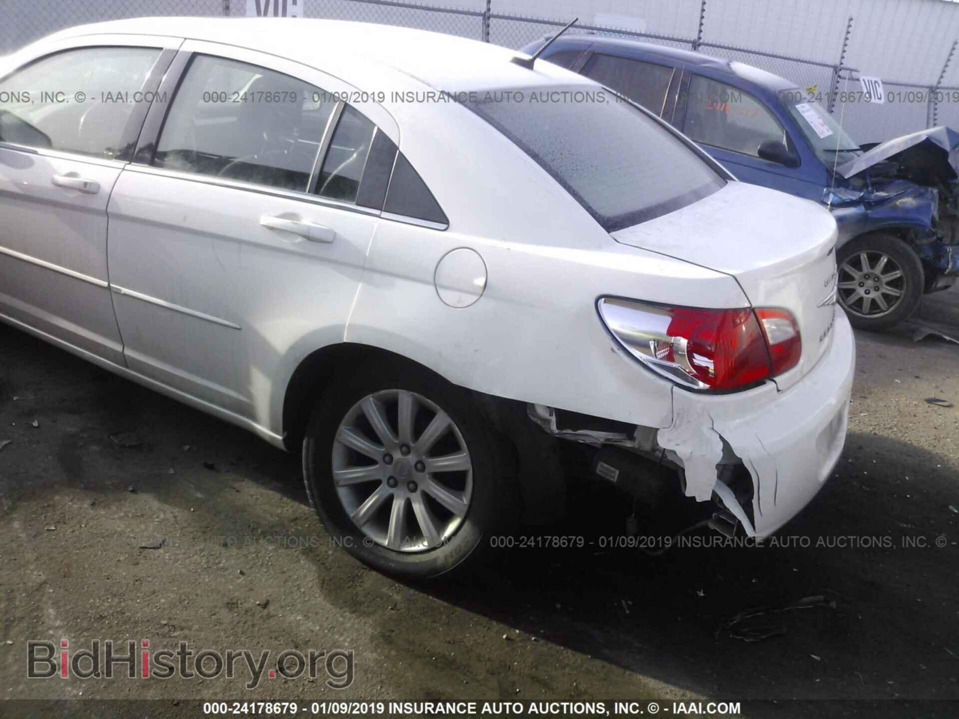 2010 CHRYSLER SEBRING - VIN: 1C3CC5FDXAN132591 - Фото 6