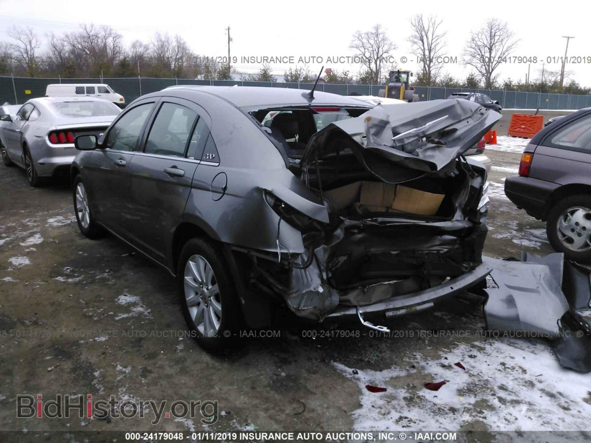 2012 CHRYSLER 200 - VIN: 1C3CCBBB0CN302284 - Фото 3
