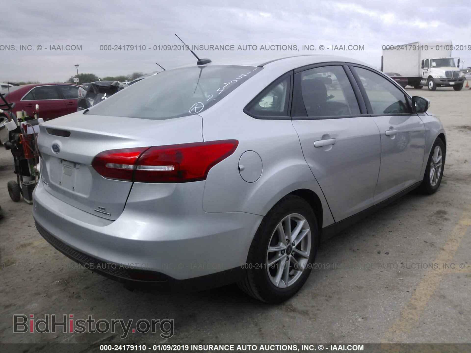2016 FORD FOCUS - VIN: 1FADP3F27GL305811 - Photo 4
