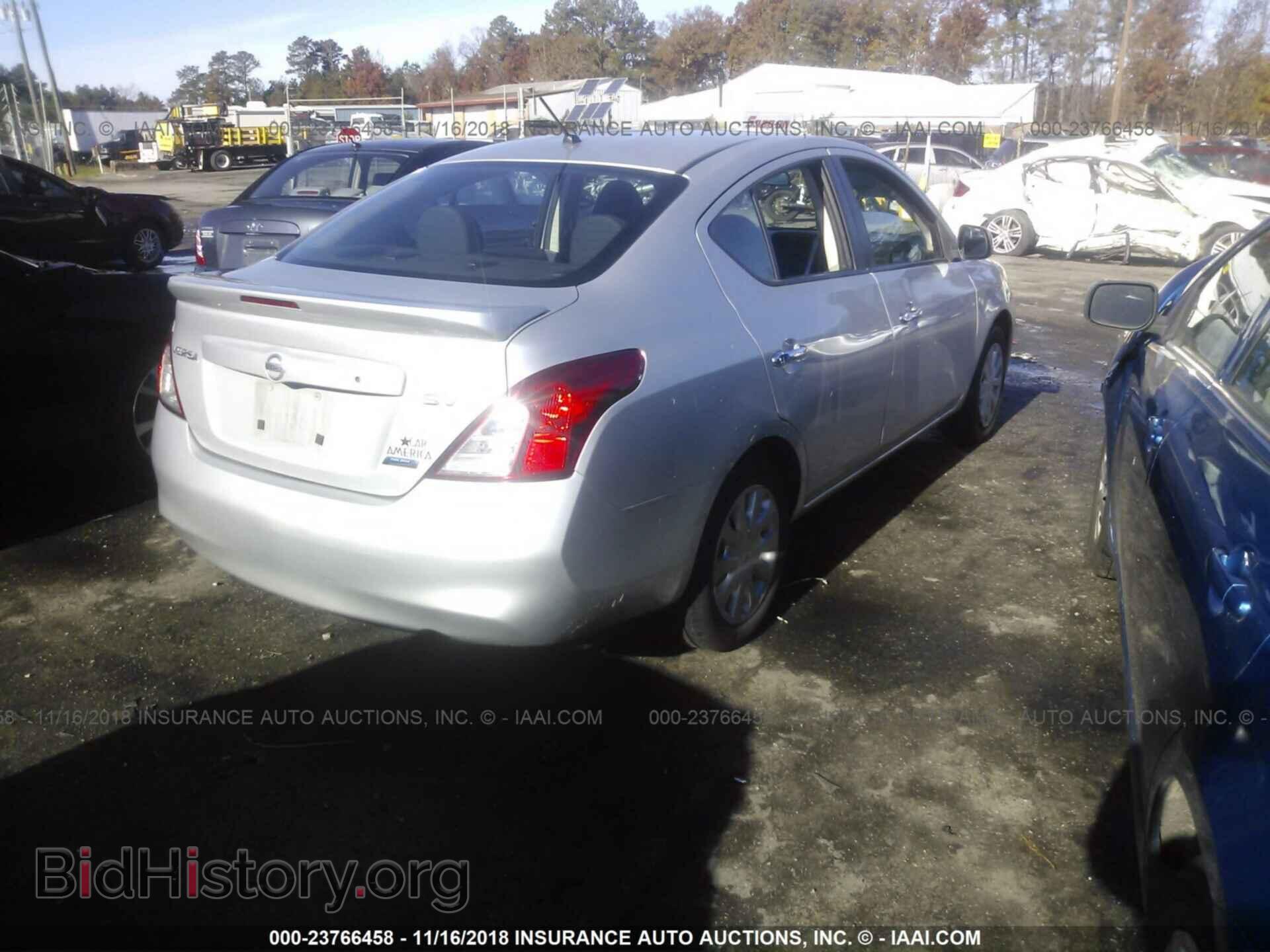 2013 NISSAN VERSA - VIN: 3N1CN7AP1DL875568 - Фото 4