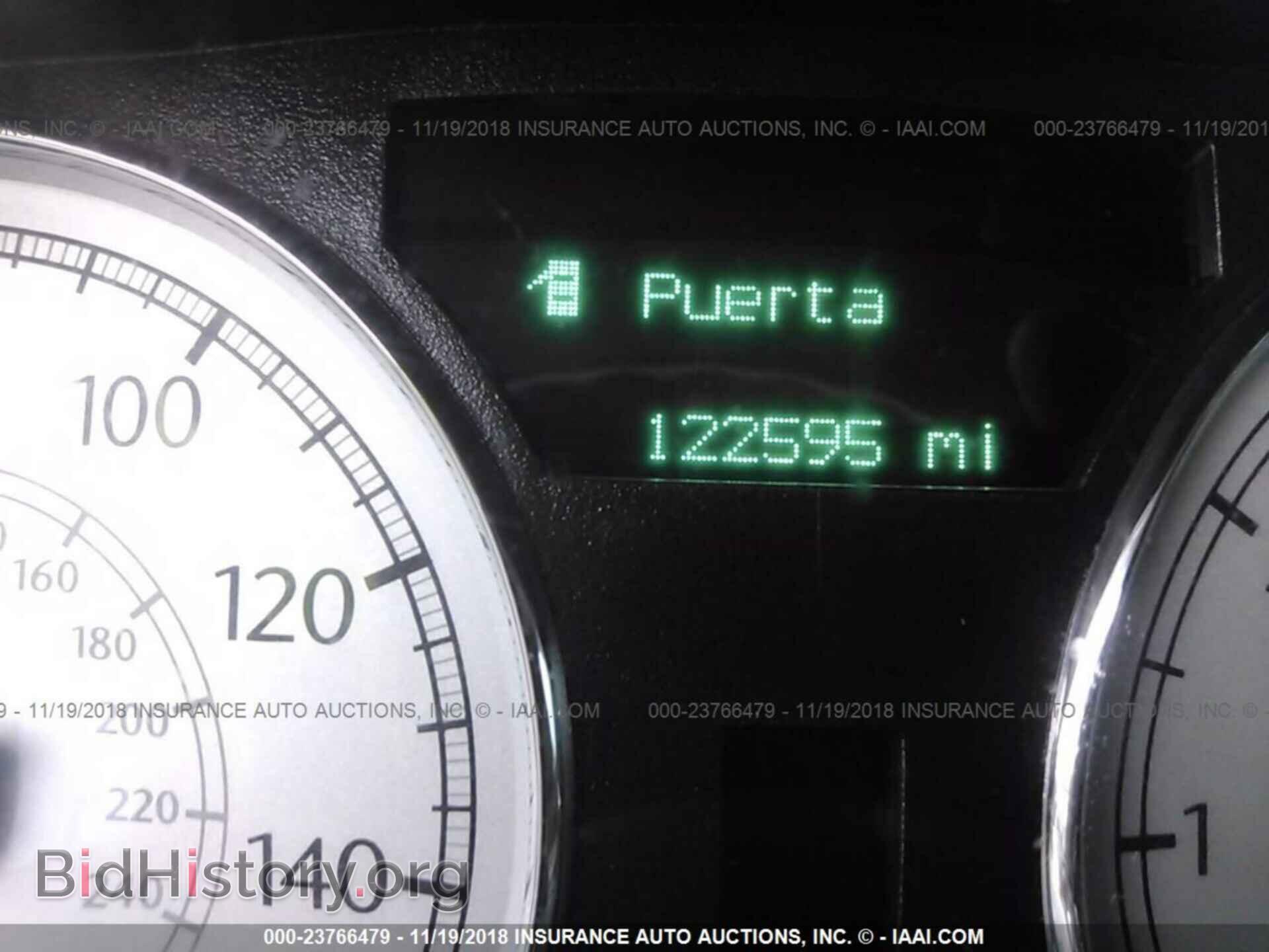 2006 CHRYSLER 300C - VIN: 2C3KA63H66H229012 - Фото 7