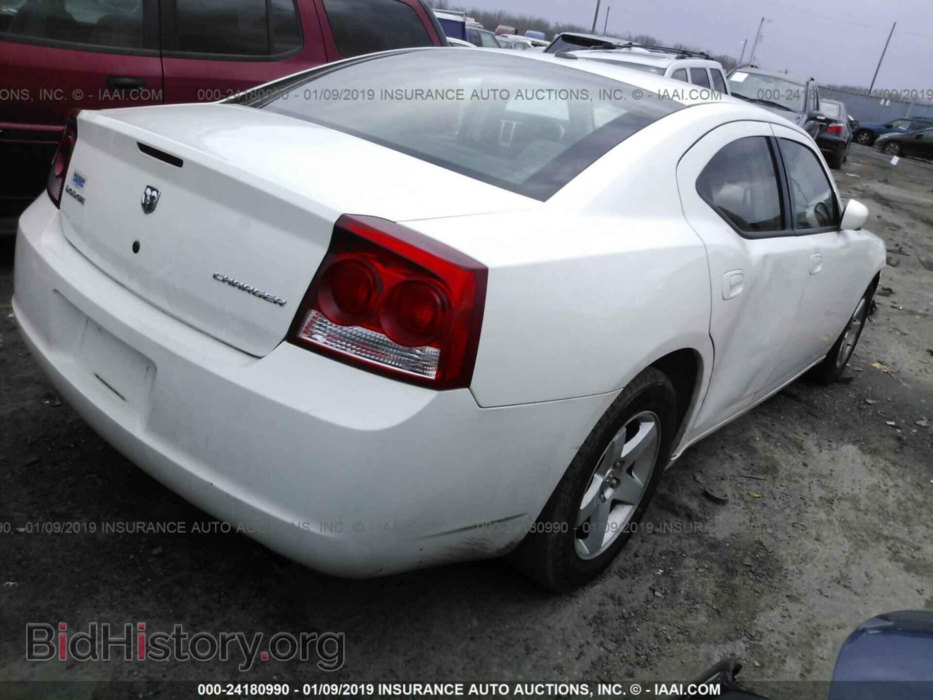2010 DODGE CHARGER - VIN: 2B3CA4CV3AH137697 - Фото 4