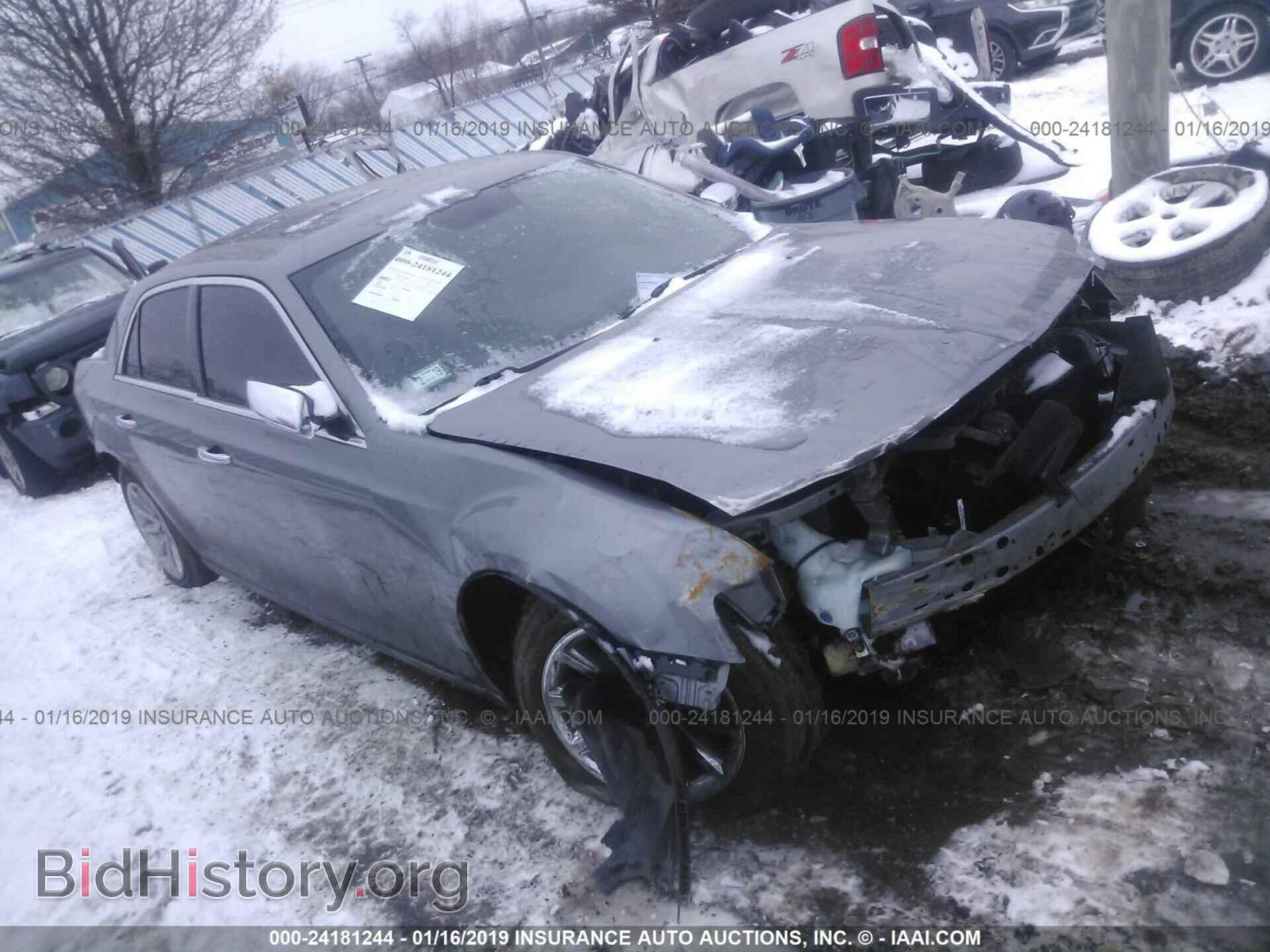 Photo 2C3CA5CG3BH563630 - CHRYSLER 300 2011