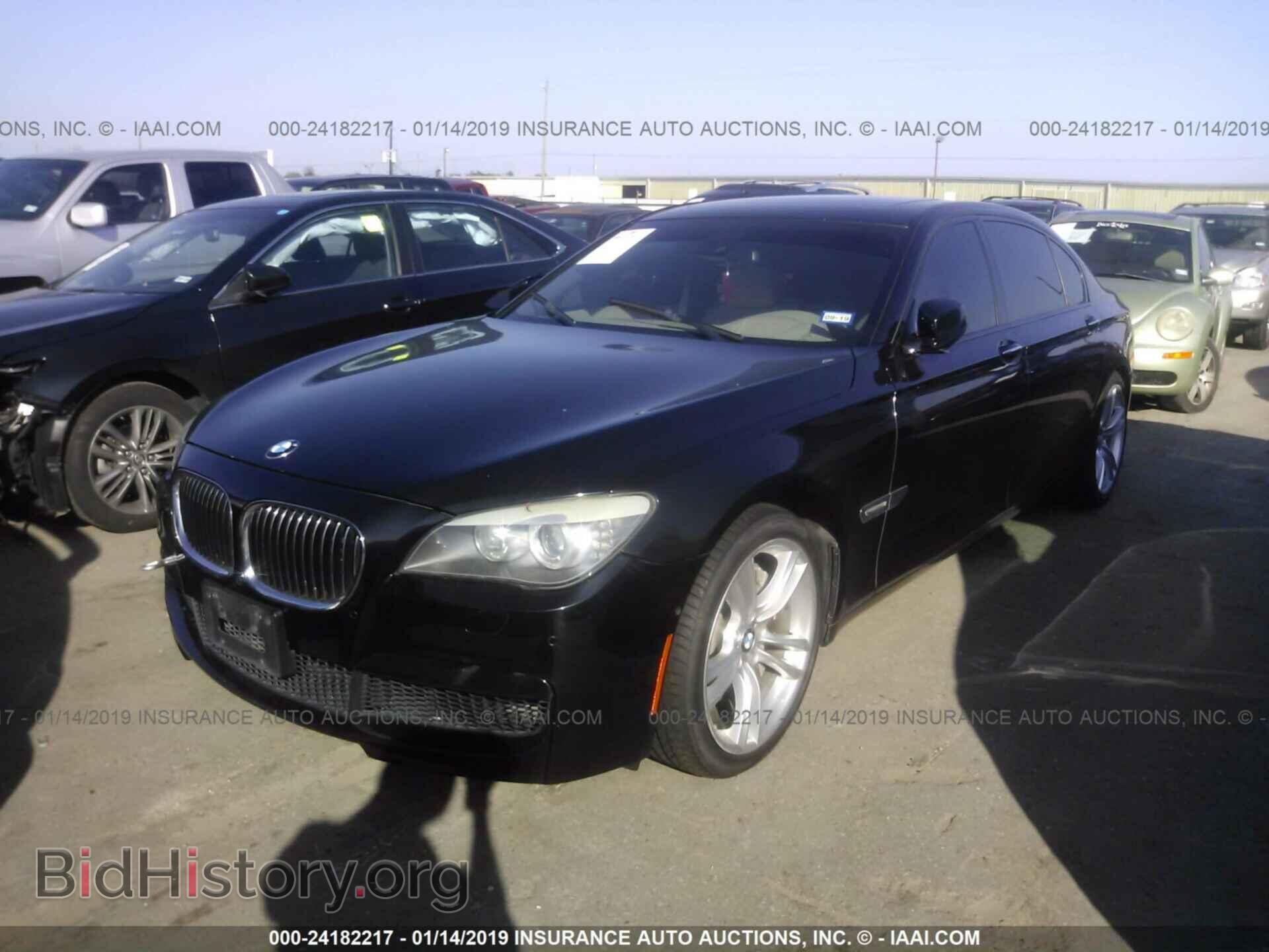 2011 BMW 750 - VIN: WBAKB8C55BC851718 - Photo 2