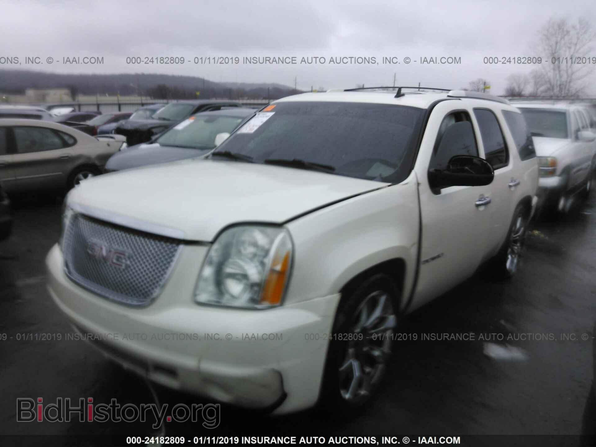 2010 GMC YUKON - VIN: 1GKUKEEF5AR251877 - Фото 2