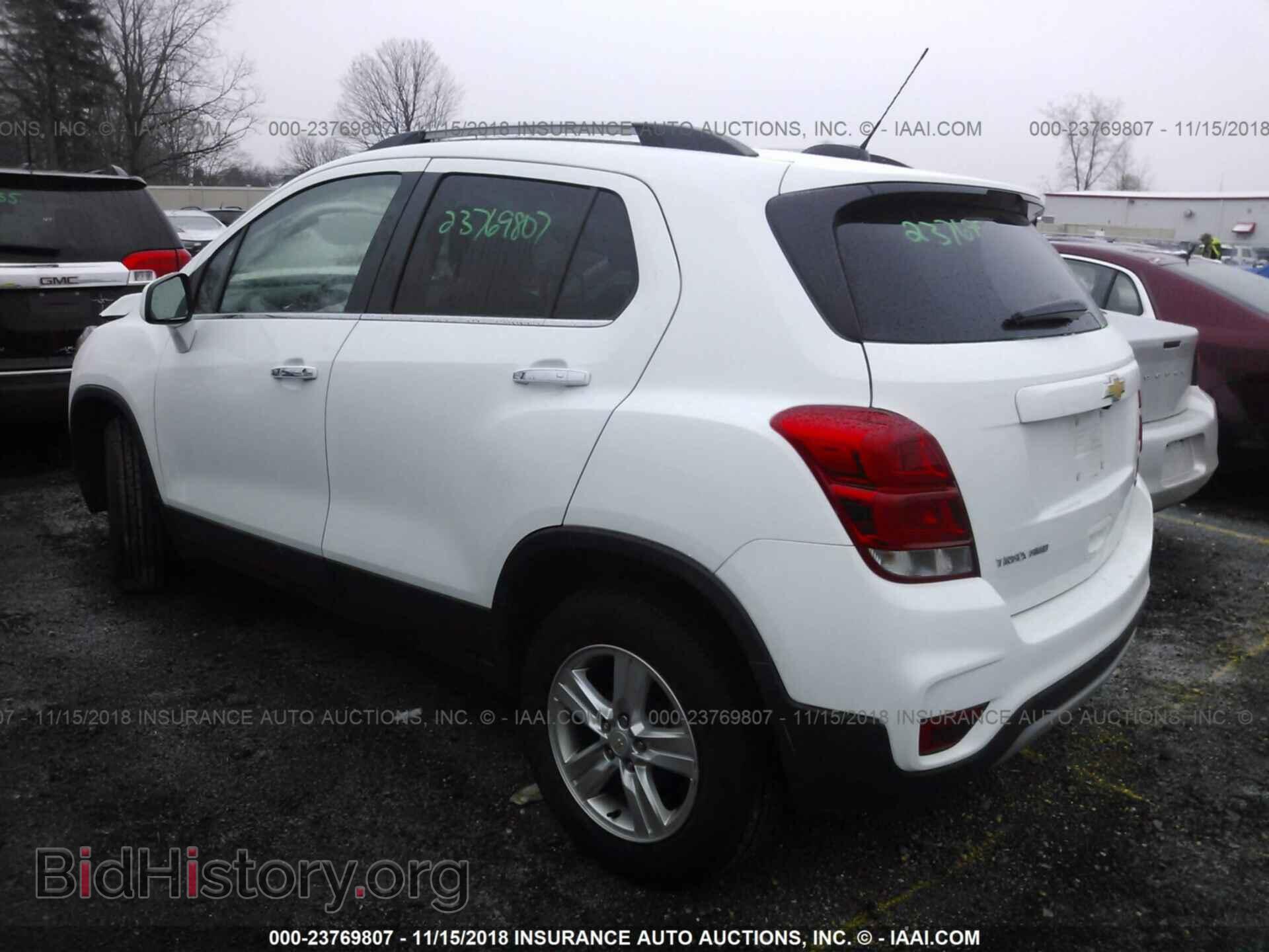 2017 CHEVROLET TRAX - VIN: 3GNCJPSB2HL275246 - Фото 3