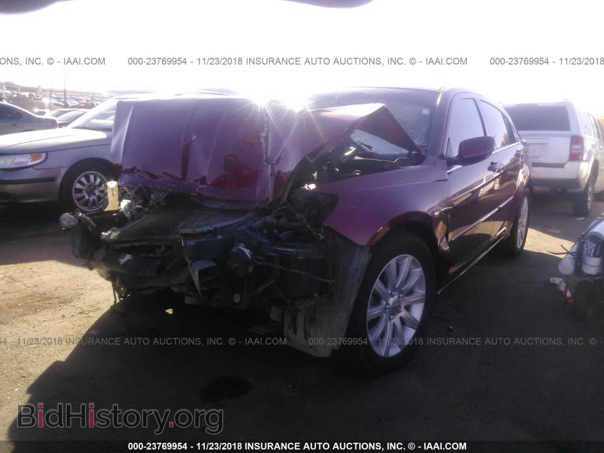 2013 CHRYSLER 200 - VIN: 1C3CCBBB6DN588577 - Фото 2