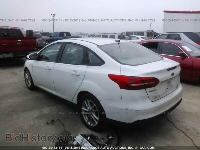 2016 Ford FOCUS (VIN 1FADP3F20GL212371) — photo 3 of 10