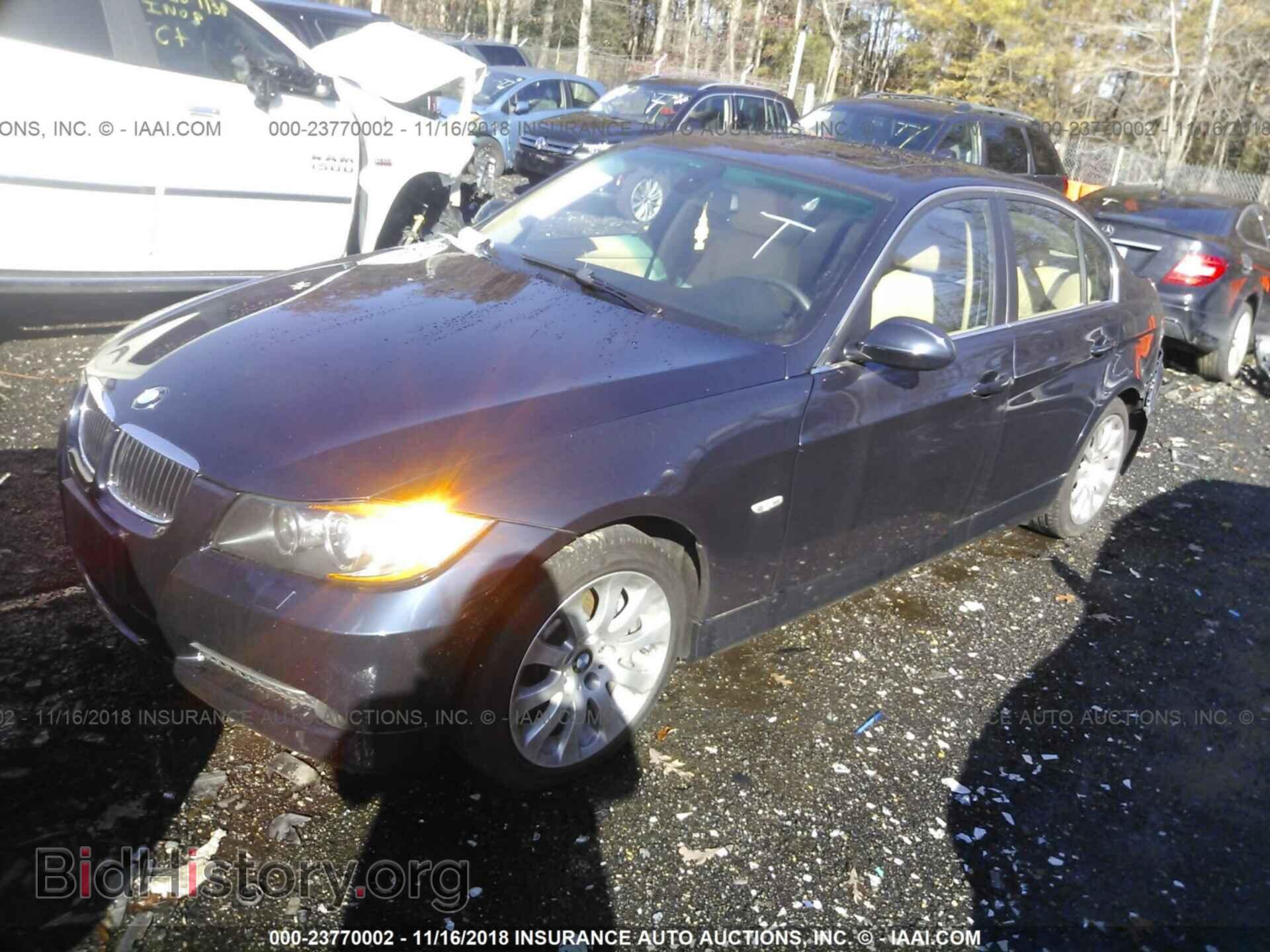 2006 BMW 330 - VIN: WBAVB33556KR75578 - Фото 2