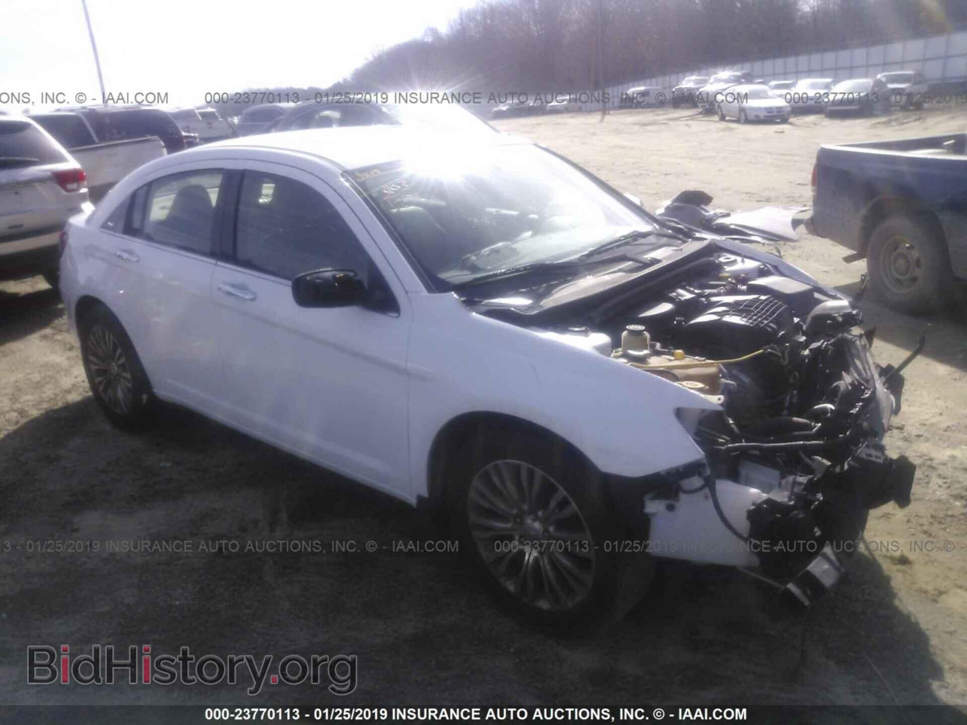 Photo 1C3BC2FG1BN581633 - CHRYSLER 200 2011
