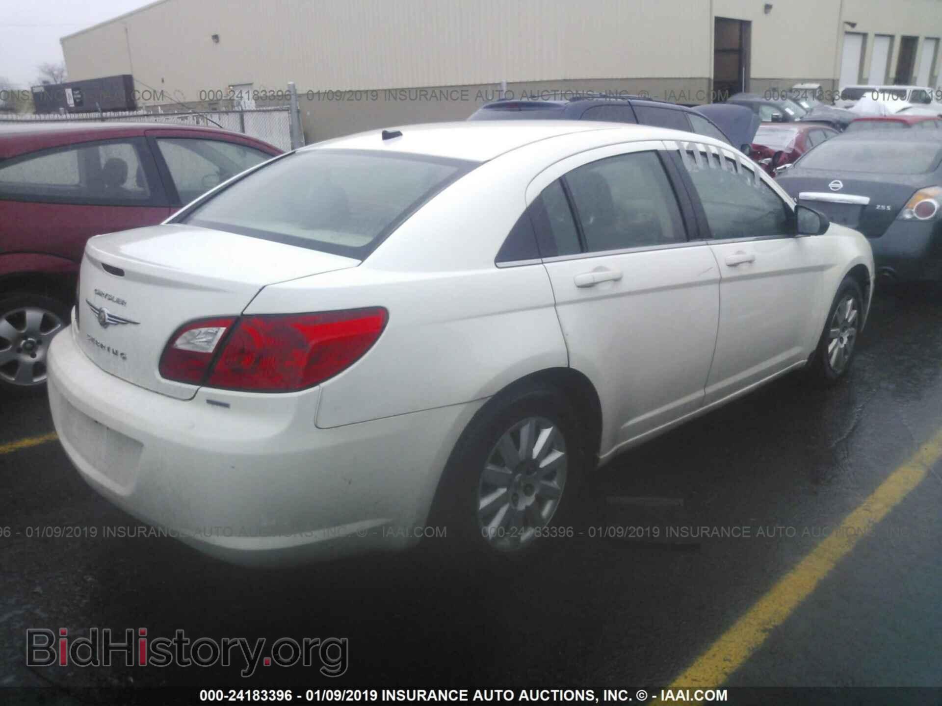 2010 CHRYSLER SEBRING - VIN: 1C3CC4FB2AN123991 - Photo 4