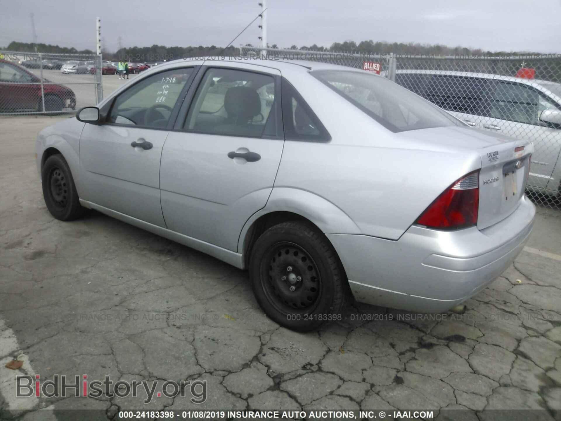 2007 FORD FOCUS - VIN: 1FAFP34N77W356066 - Фото 3
