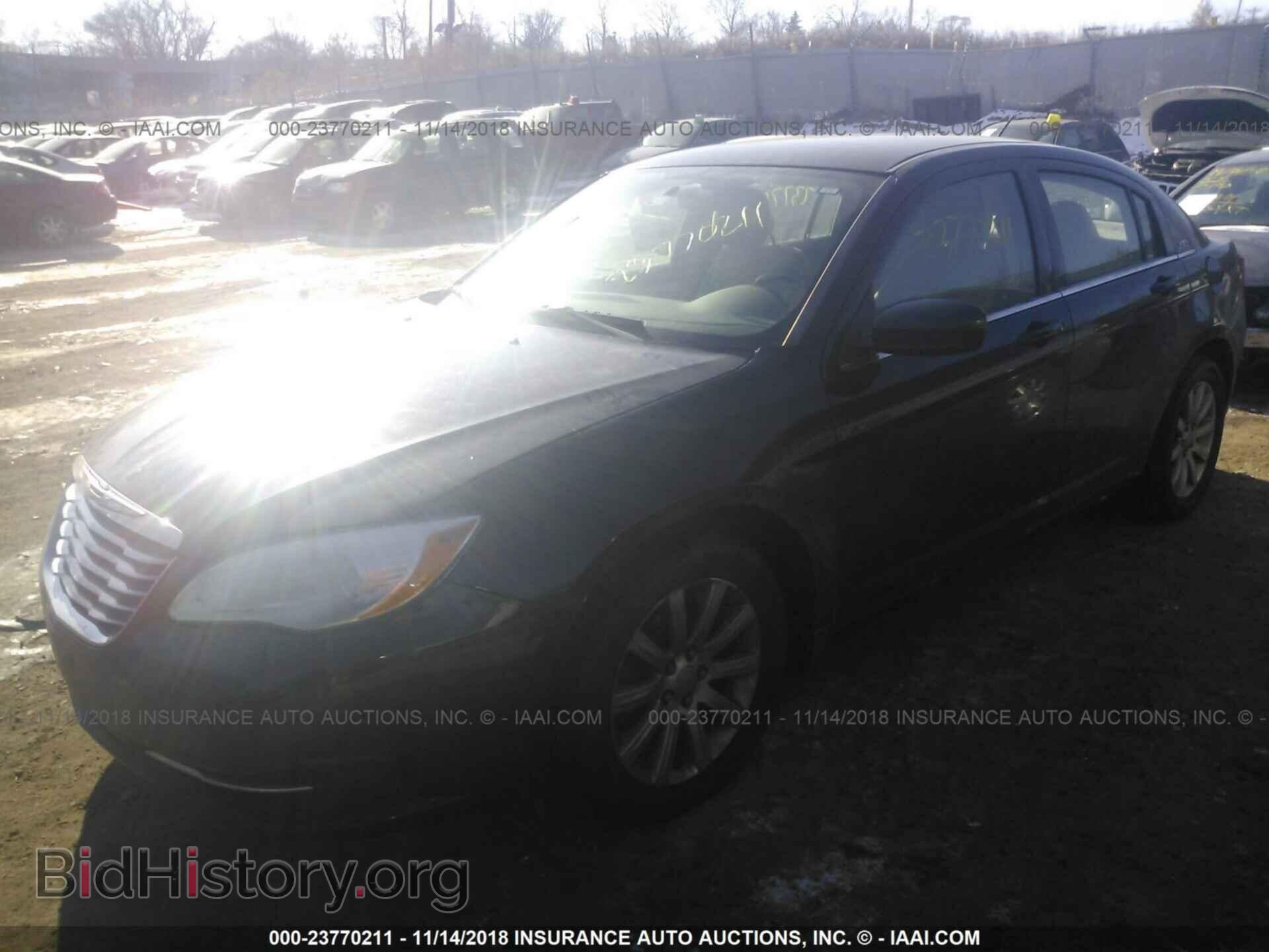 2011 CHRYSLER 200 - VIN: 1C3BC1FB7BN566763 - Photo 2