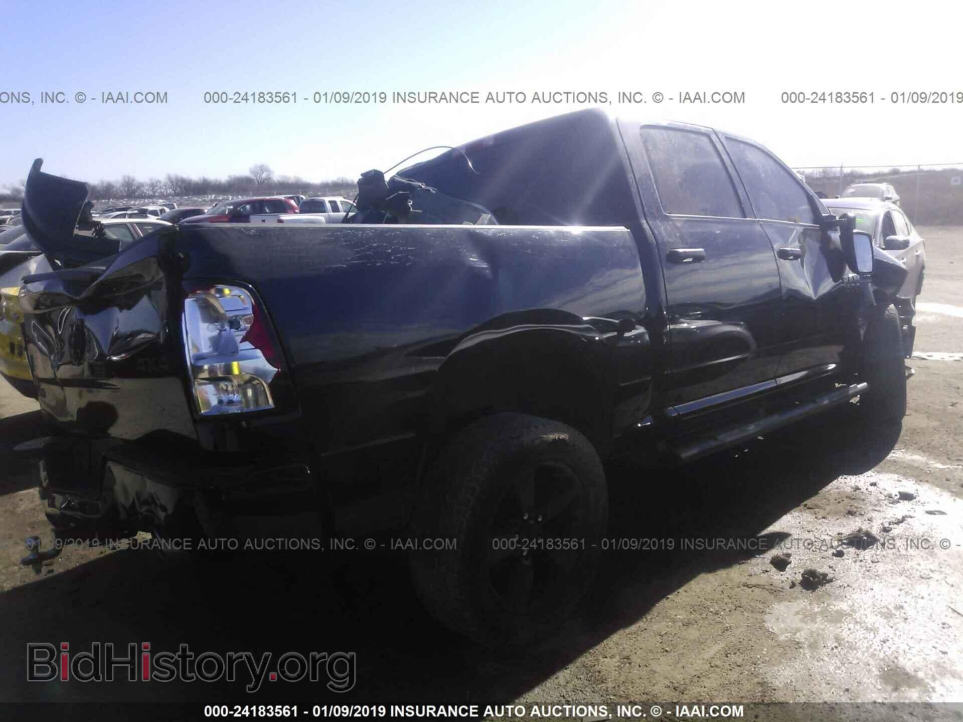 2017 RAM 1500 - VIN: 3C6RR7KT4HG523405 - Photo 4