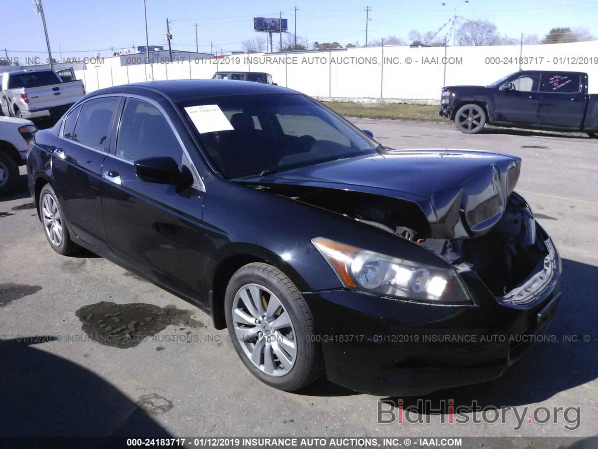 Photo 1HGCP3F84CA024227 - HONDA ACCORD 2012