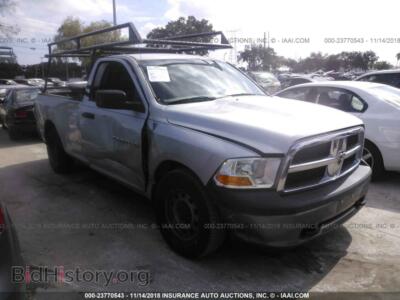 2011 Dodge RAM 1500, серебристый — VIN 3D7JB1EP4BG631705, IAAI