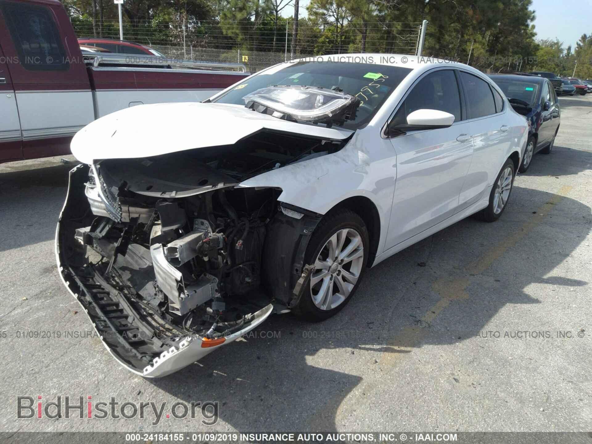 2015 CHRYSLER 200 - VIN: 1C3CCCAB9FN579558 - Фото 2