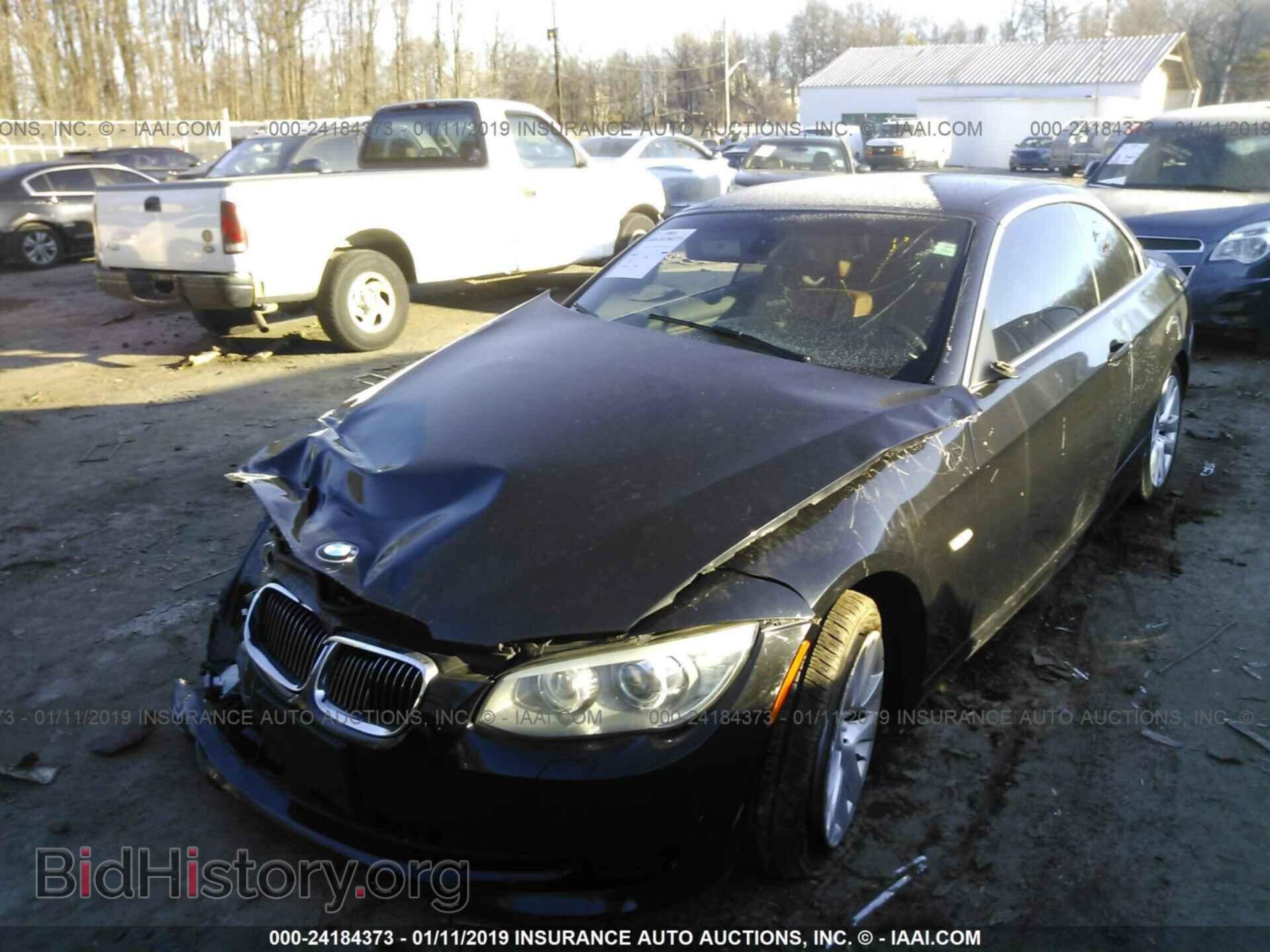 2013 BMW 328 - VIN: WBADW3C50DJ525145 - Фото 2