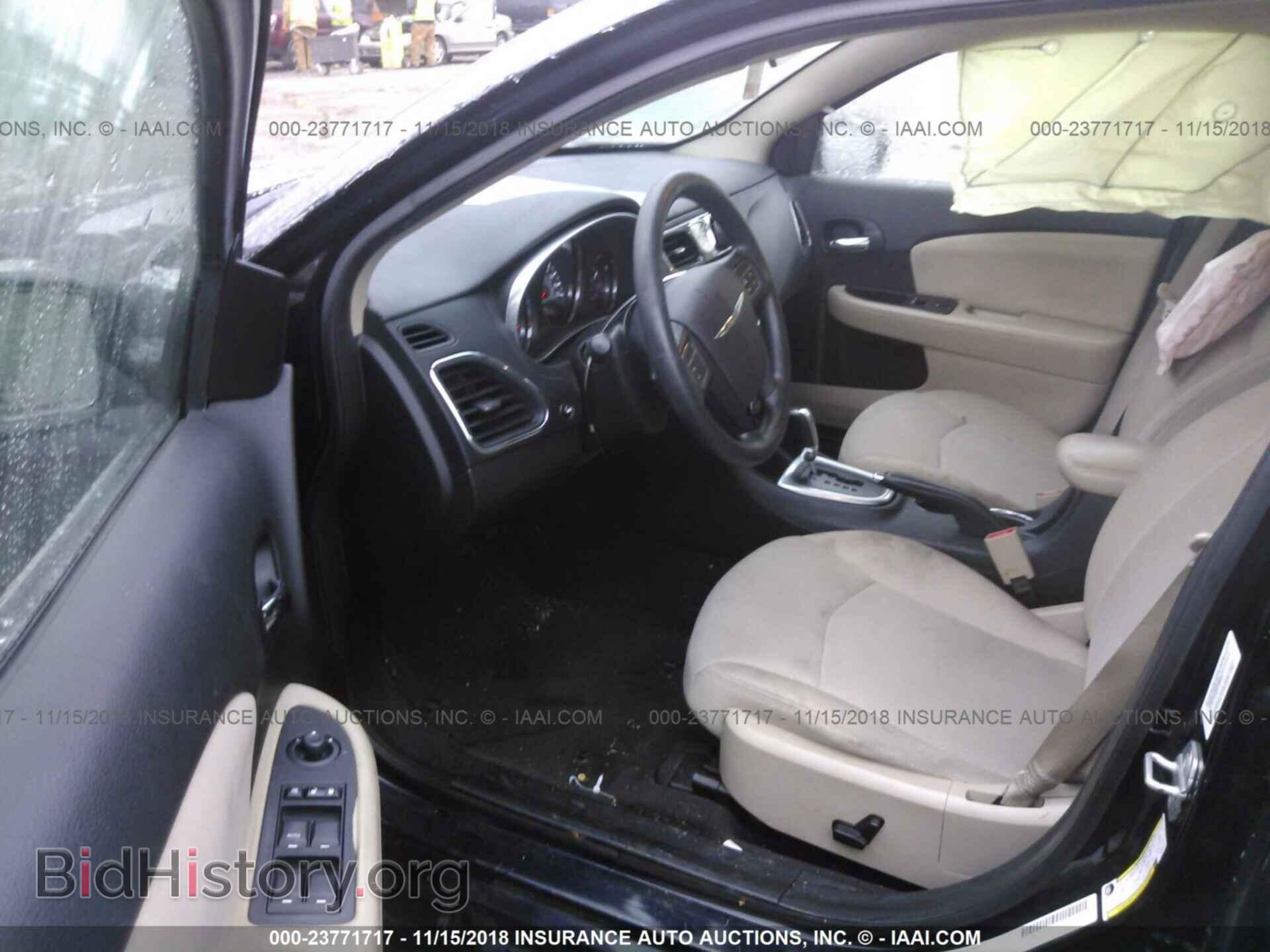 2012 CHRYSLER 200 - VIN: 1C3CCBAG3CN246161 - Фото 5