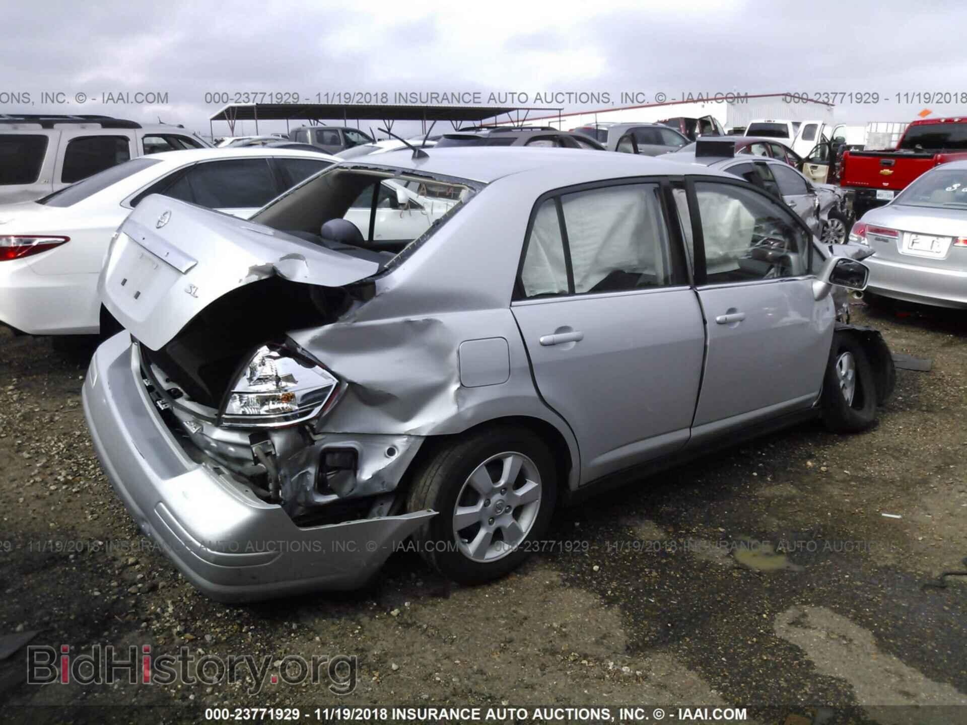 2007 NISSAN VERSA - VIN: 3N1BC11E47L428380 - Фото 4