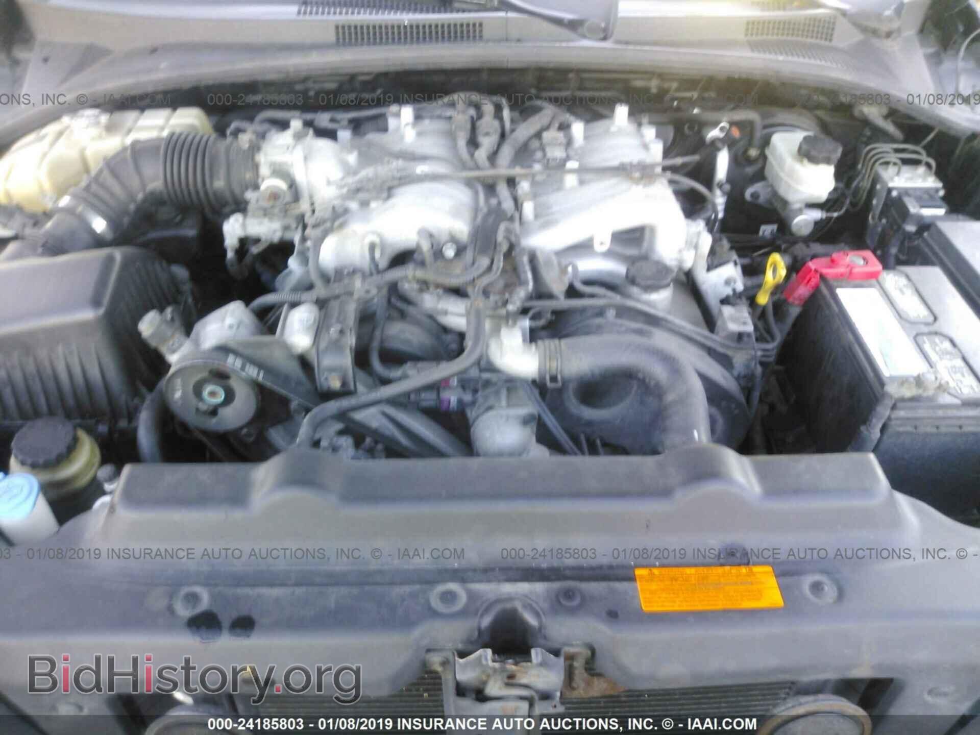 2005 KIA SORENTO - VIN: KNDJD733855431672 - Фото 10