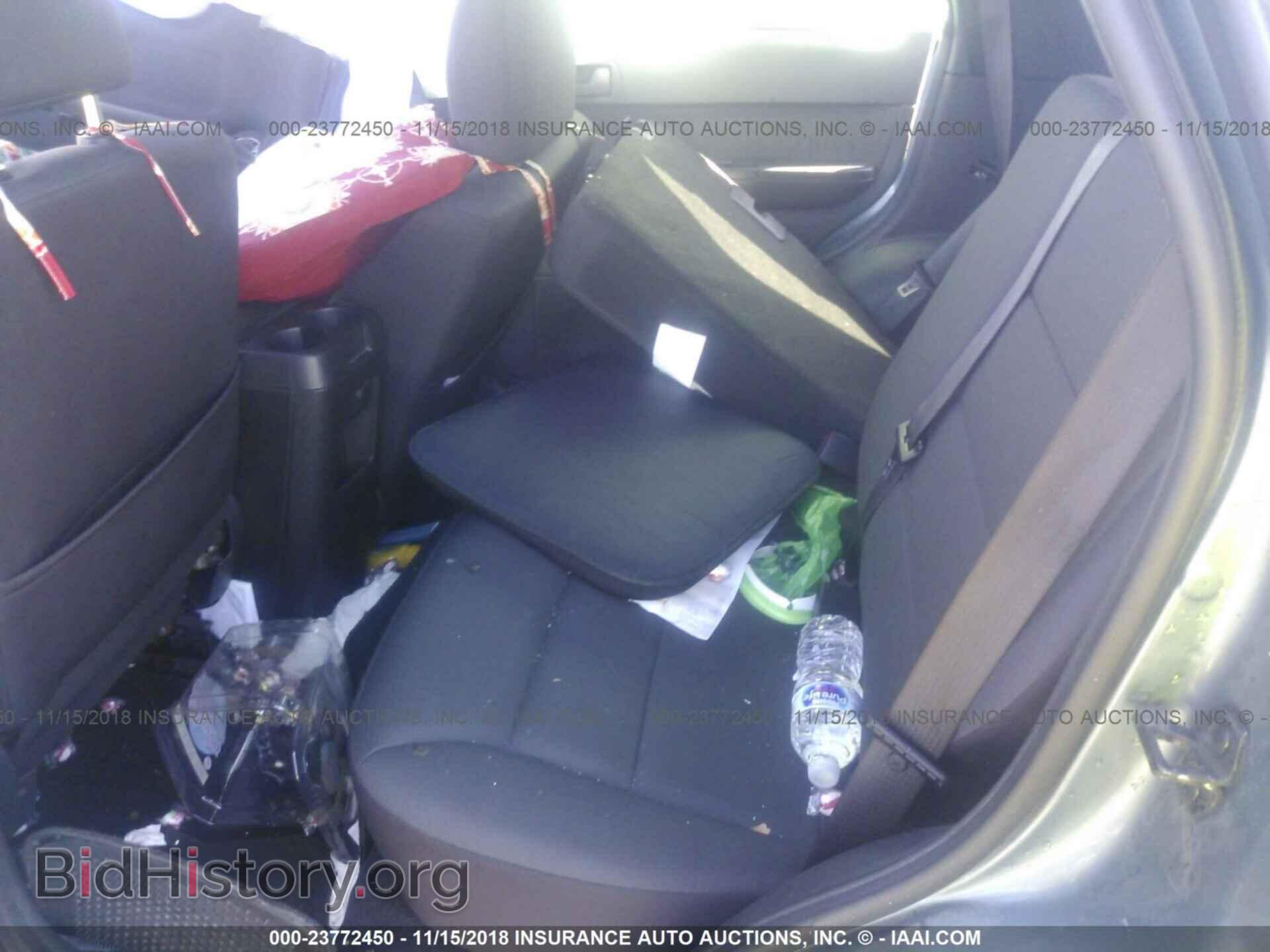 2011 FORD ESCAPE - VIN: 1FMCU0D72BKC63022 - Photo 8