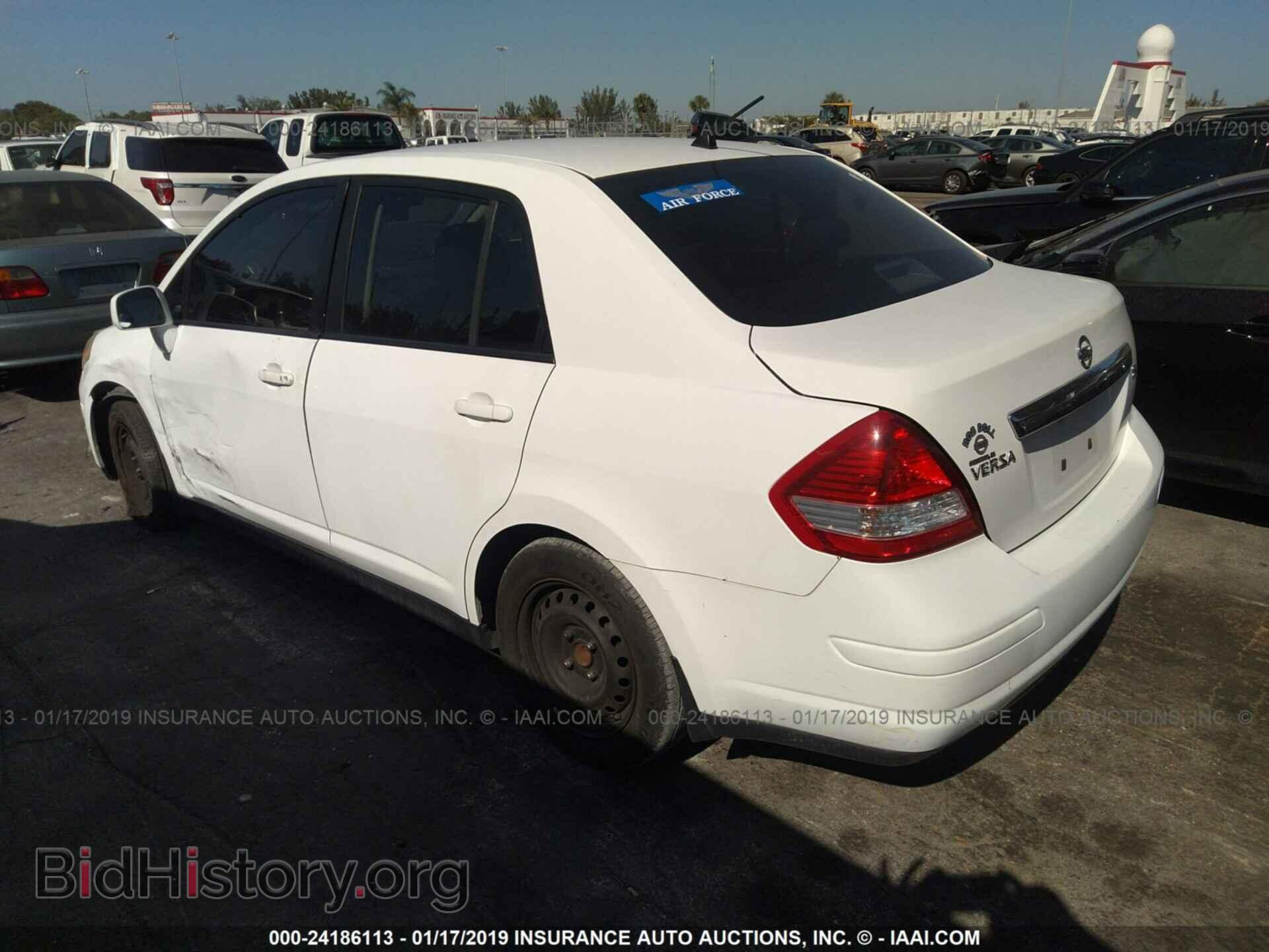 2009 NISSAN VERSA - VIN: 3N1BC11E29L388190 - Фото 3