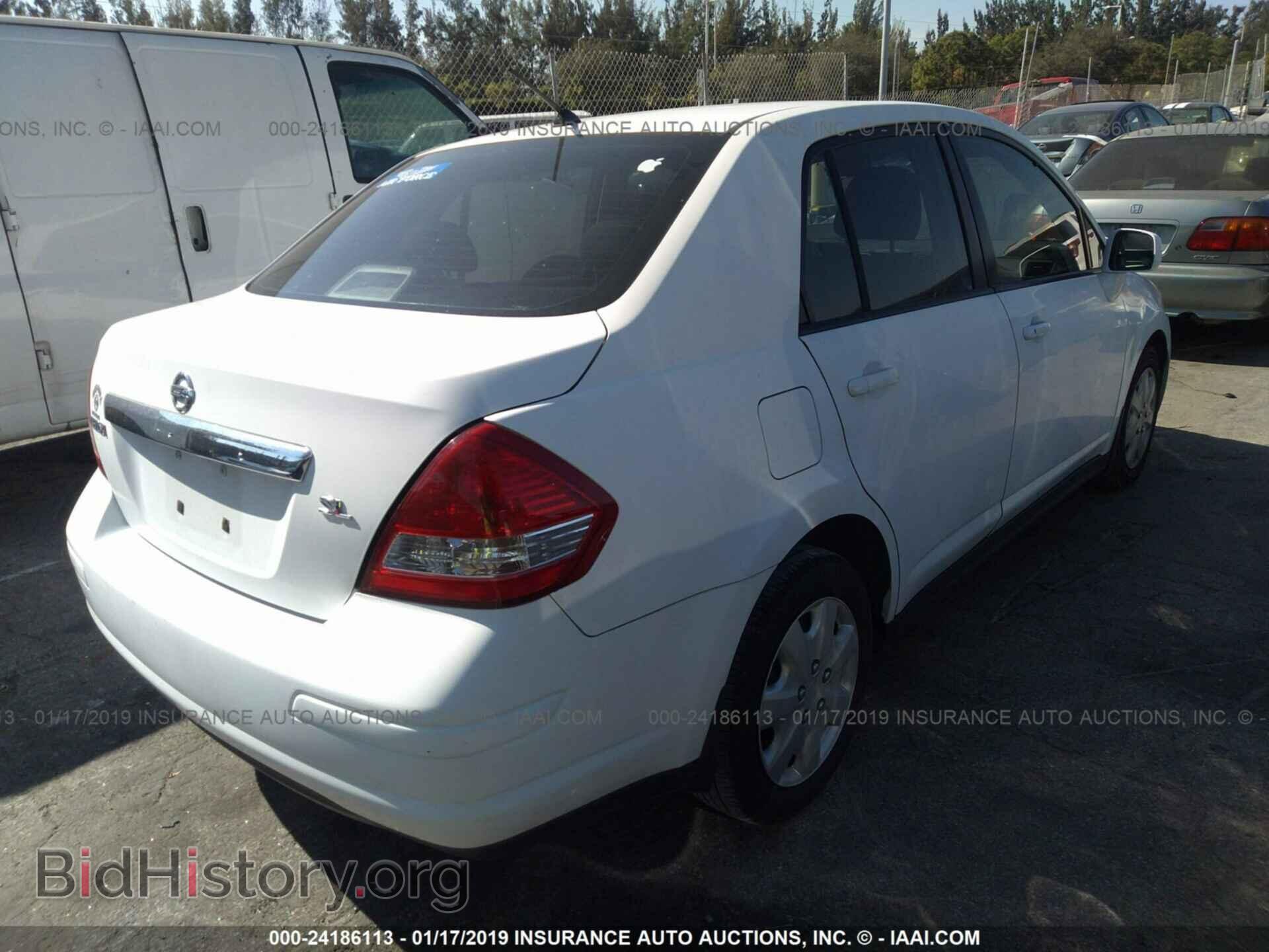 2009 NISSAN VERSA - VIN: 3N1BC11E29L388190 - Фото 4