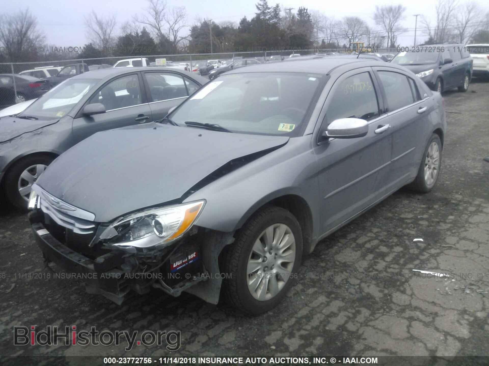 2012 CHRYSLER 200 - VIN: 1C3CCBAB2CN157914 - Фото 2