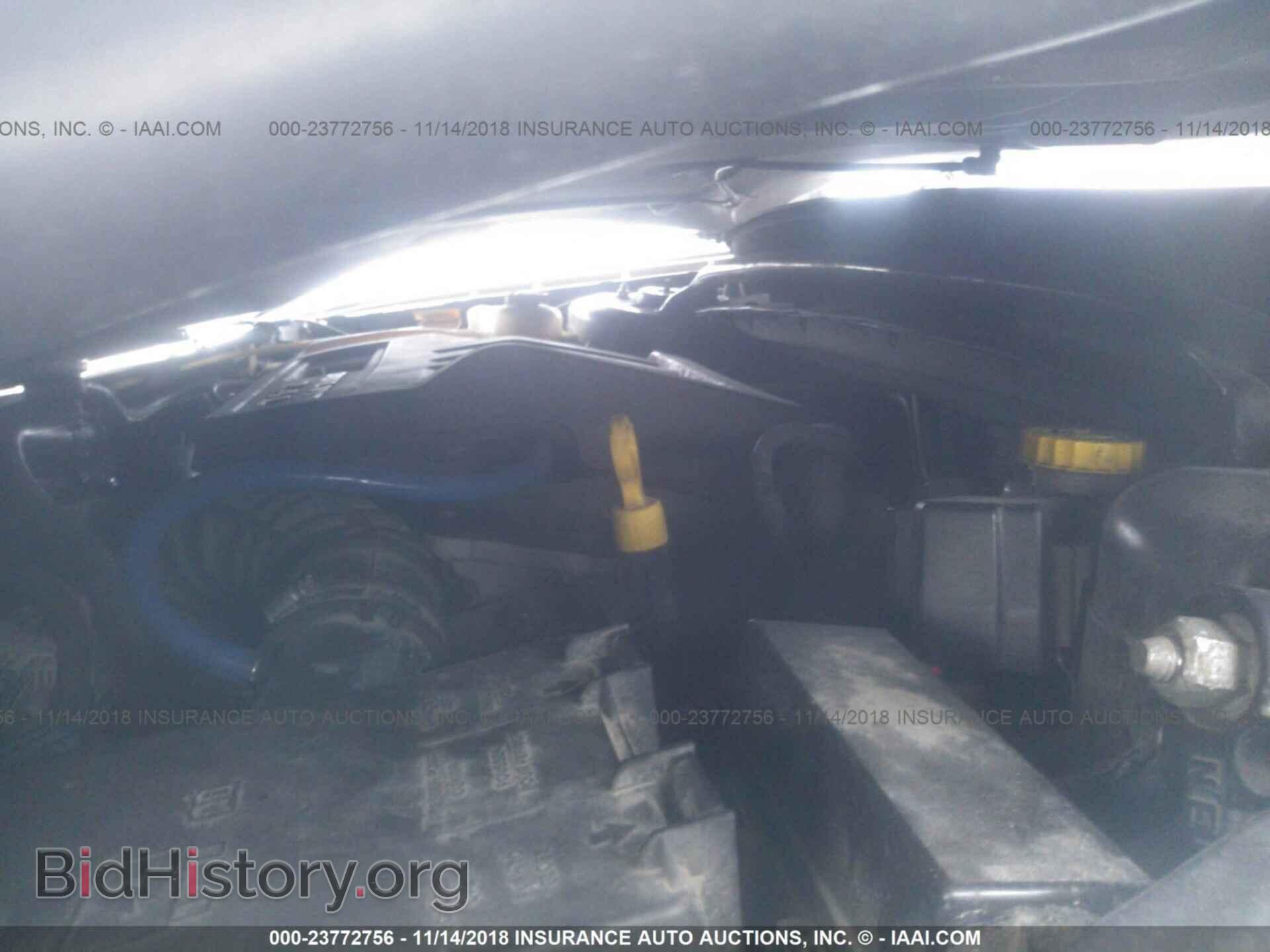 2012 CHRYSLER 200 - VIN: 1C3CCBAB2CN157914 - Фото 10