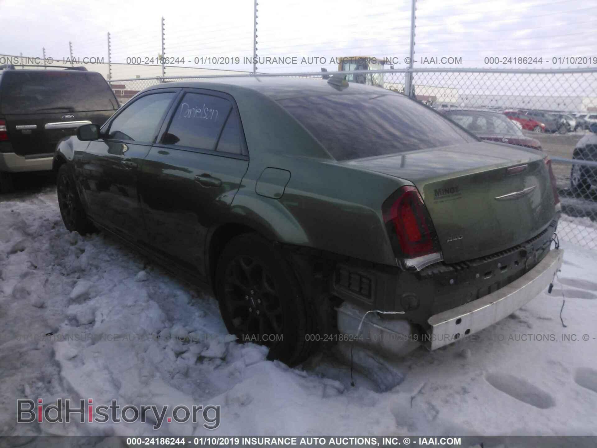 2018 CHRYSLER 300 - VIN: 2C3CCAGG1JH208435 - Фото 3
