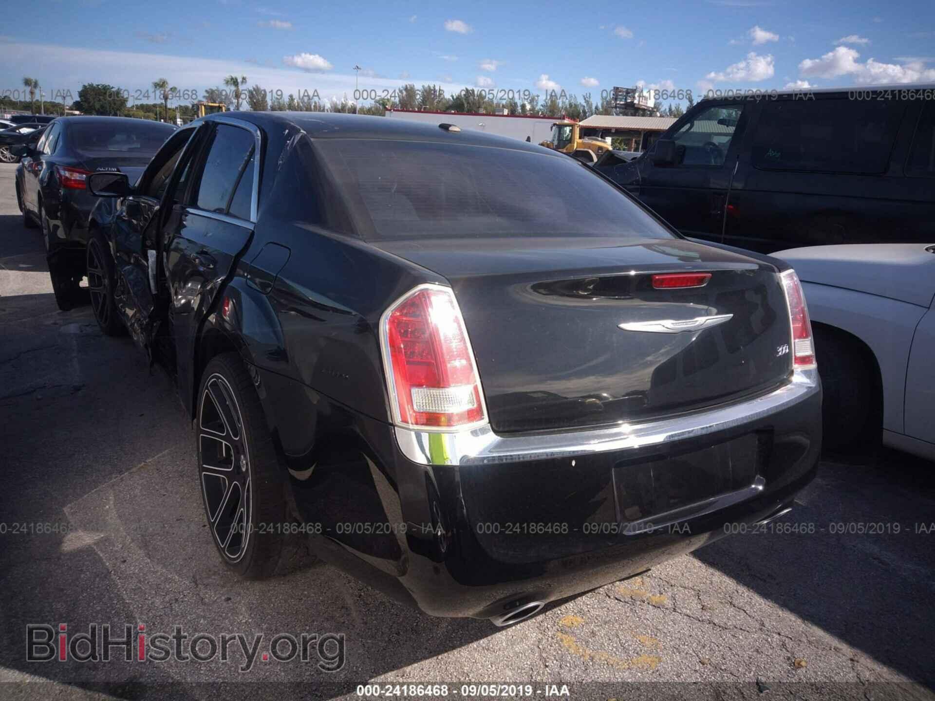 2014 CHRYSLER 300 - VIN: 2C3CCAAG5EH311744 - Фото 3